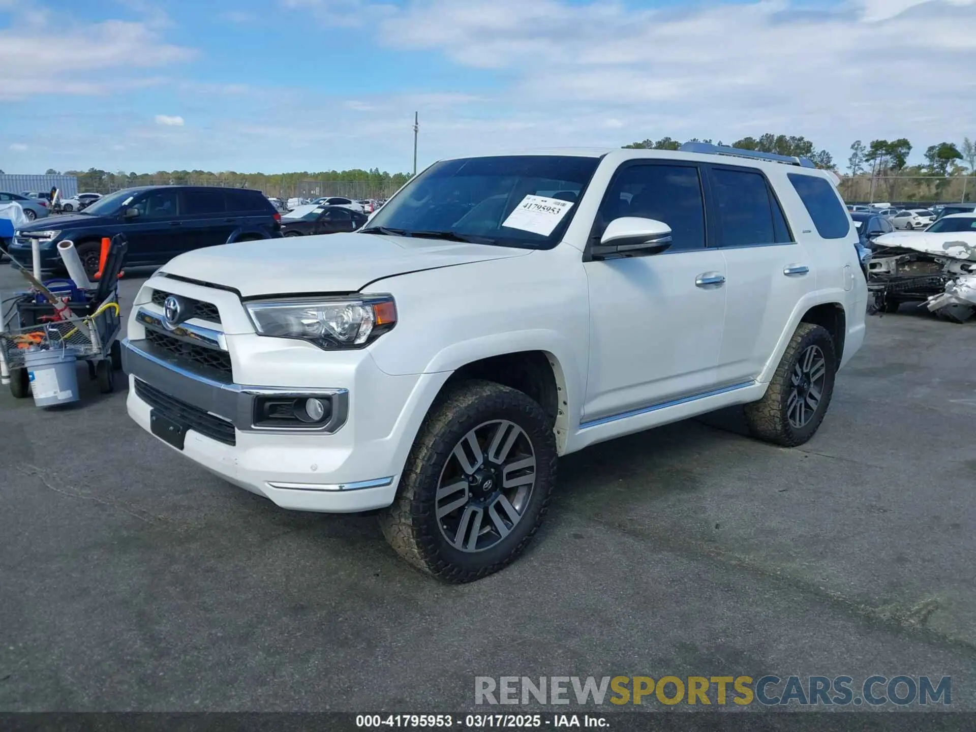 2 Photograph of a damaged car JTEZU5JR8K5198107 TOYOTA 4RUNNER 2019