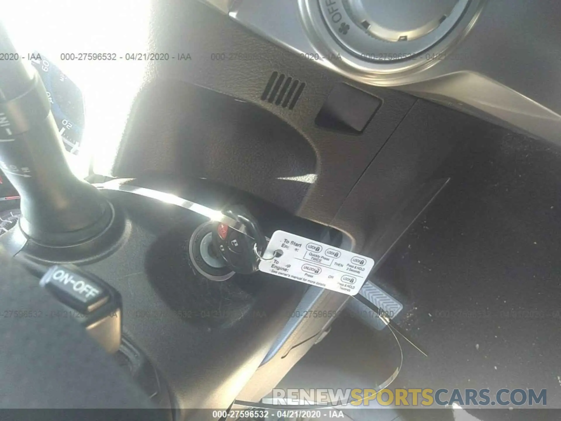 11 Photograph of a damaged car JTEZU5JR8K5208571 TOYOTA 4RUNNER 2019