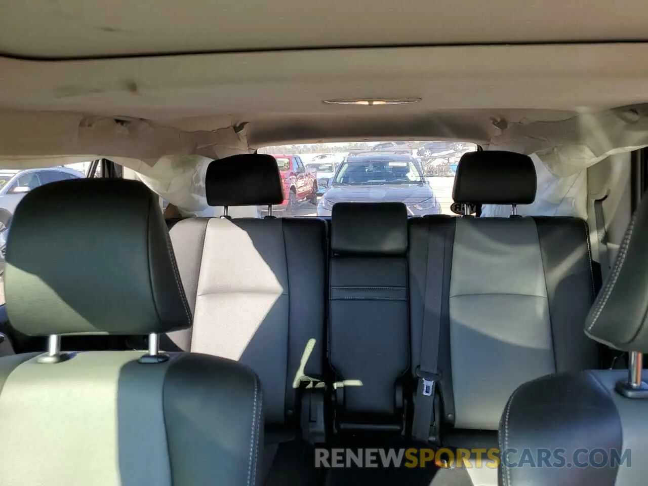10 Photograph of a damaged car JTEZU5JR9K5206764 TOYOTA 4RUNNER 2019