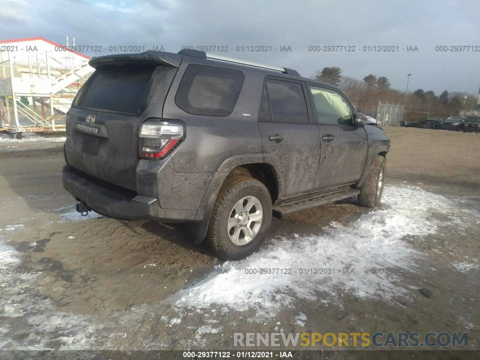4 Photograph of a damaged car JTEBU5JR0L5751075 TOYOTA 4RUNNER 2020