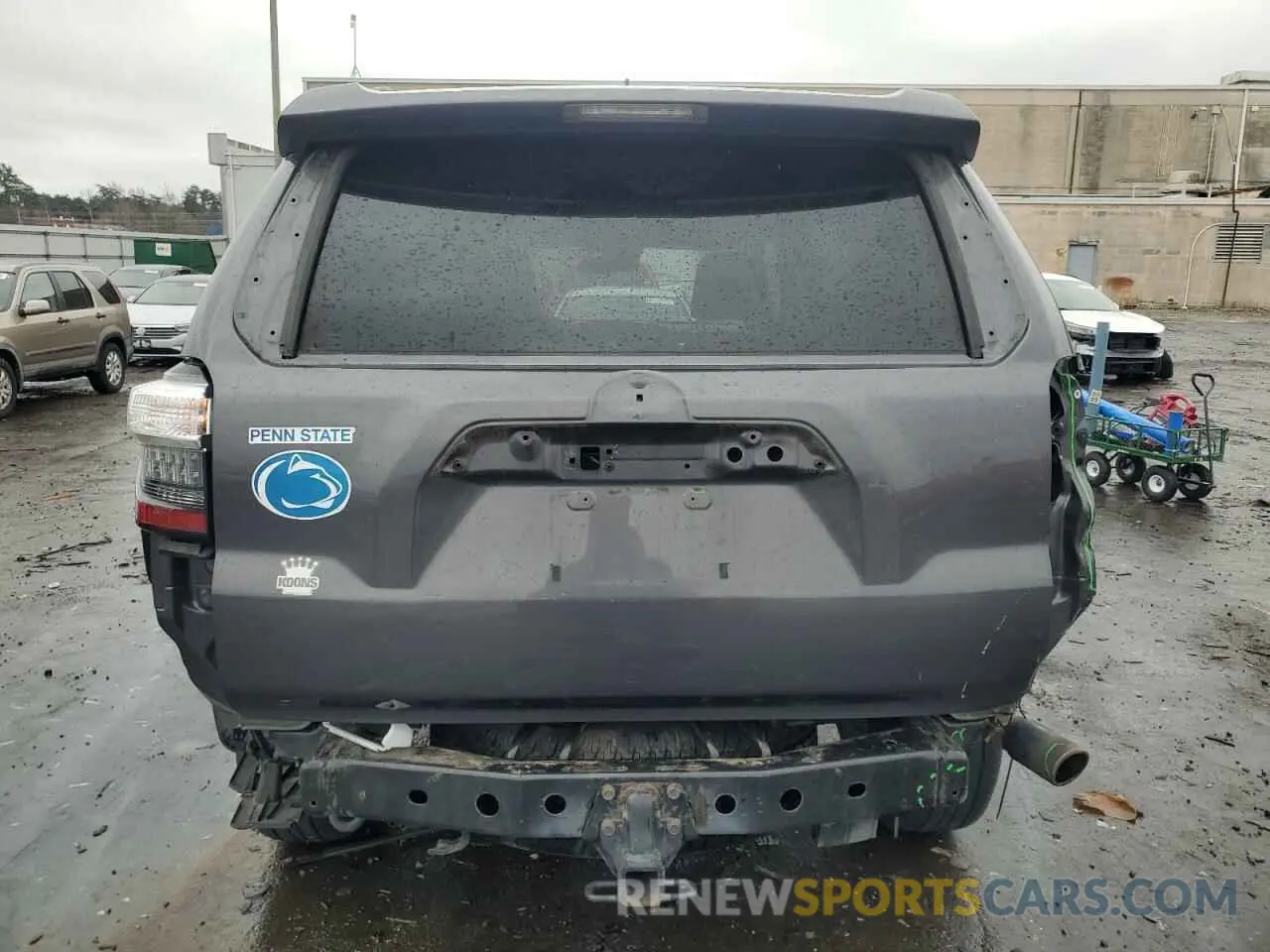 6 Photograph of a damaged car JTEBU5JR0L5757586 TOYOTA 4RUNNER 2020