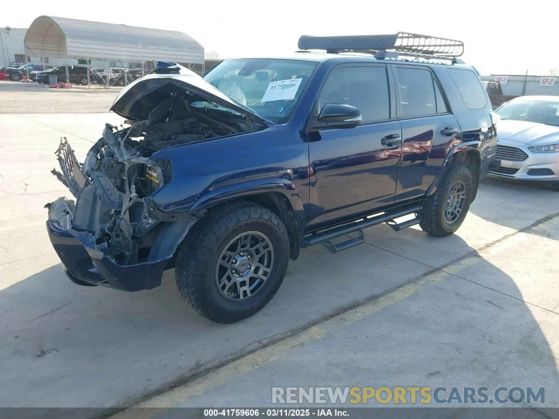 2 Фотография поврежденного автомобиля JTEBU5JR0L5800176 TOYOTA 4RUNNER 2020