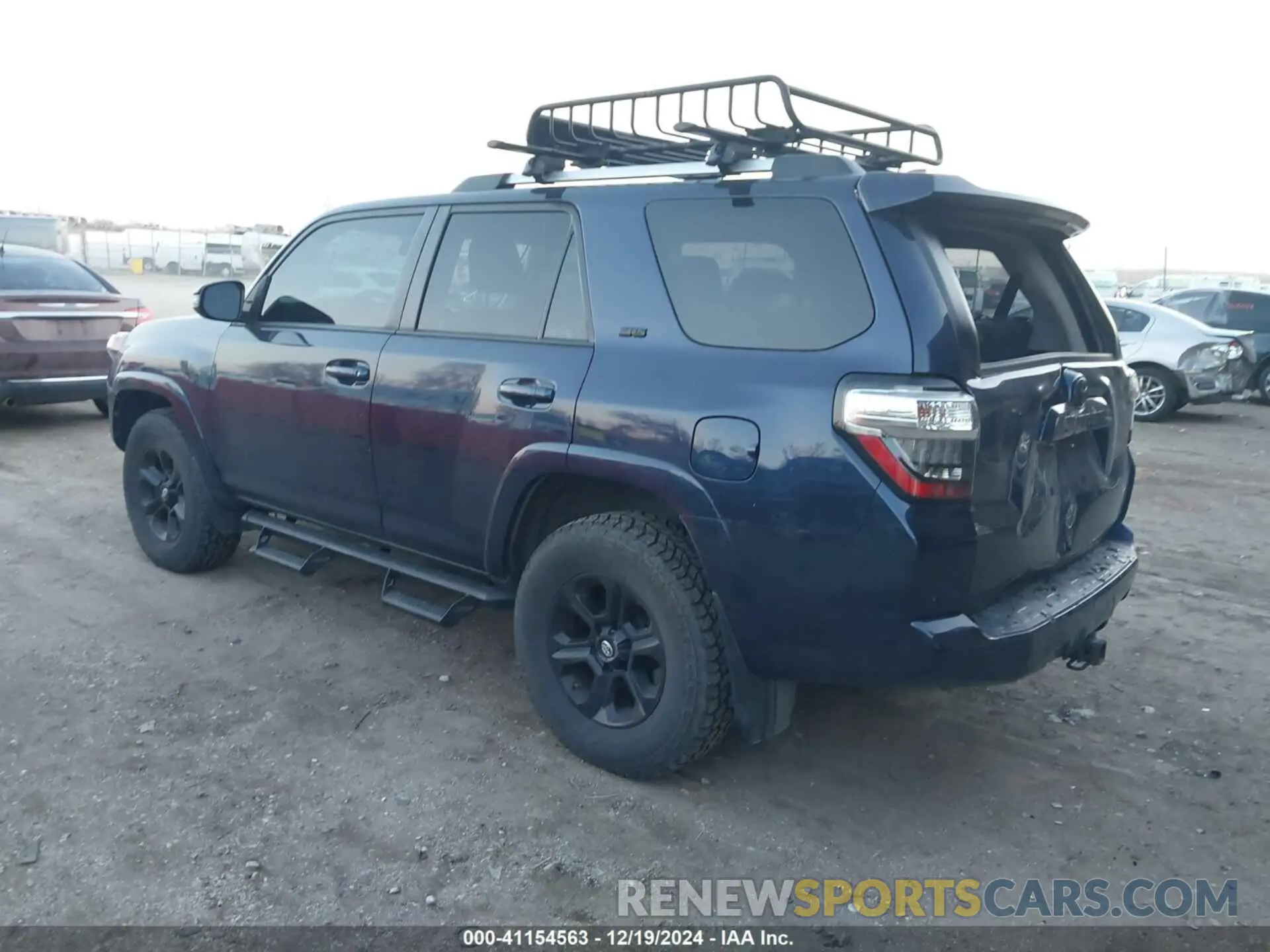 3 Photograph of a damaged car JTEBU5JR0L5826051 TOYOTA 4RUNNER 2020
