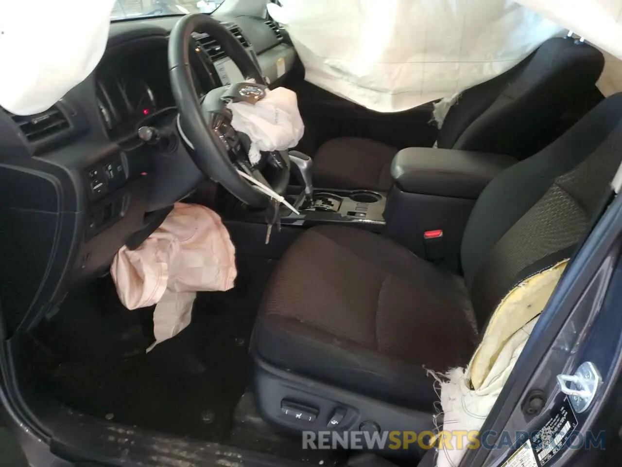 7 Photograph of a damaged car JTEBU5JR0L5830603 TOYOTA 4RUNNER 2020