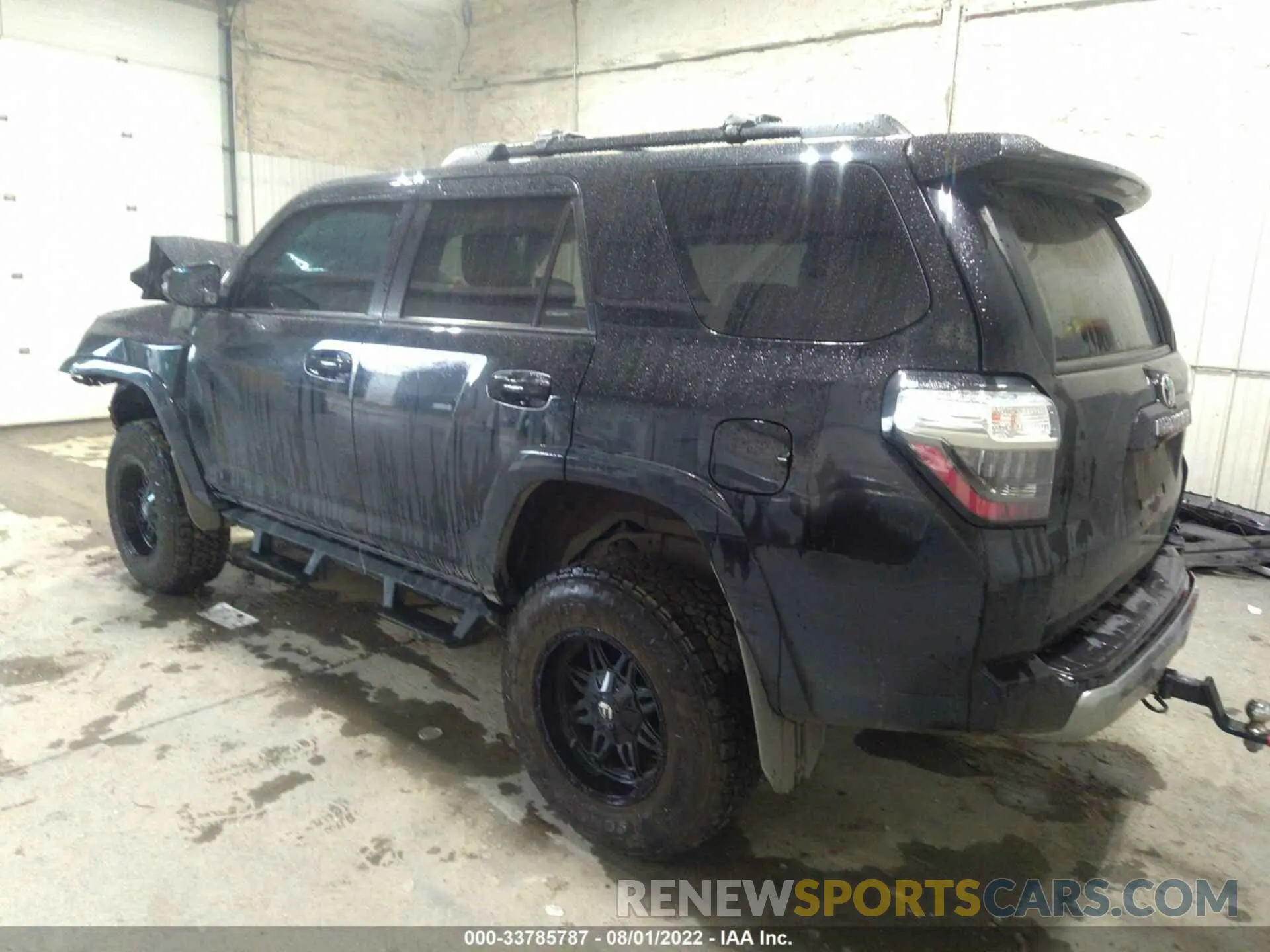 3 Фотография поврежденного автомобиля JTEBU5JR1L5758598 TOYOTA 4RUNNER 2020