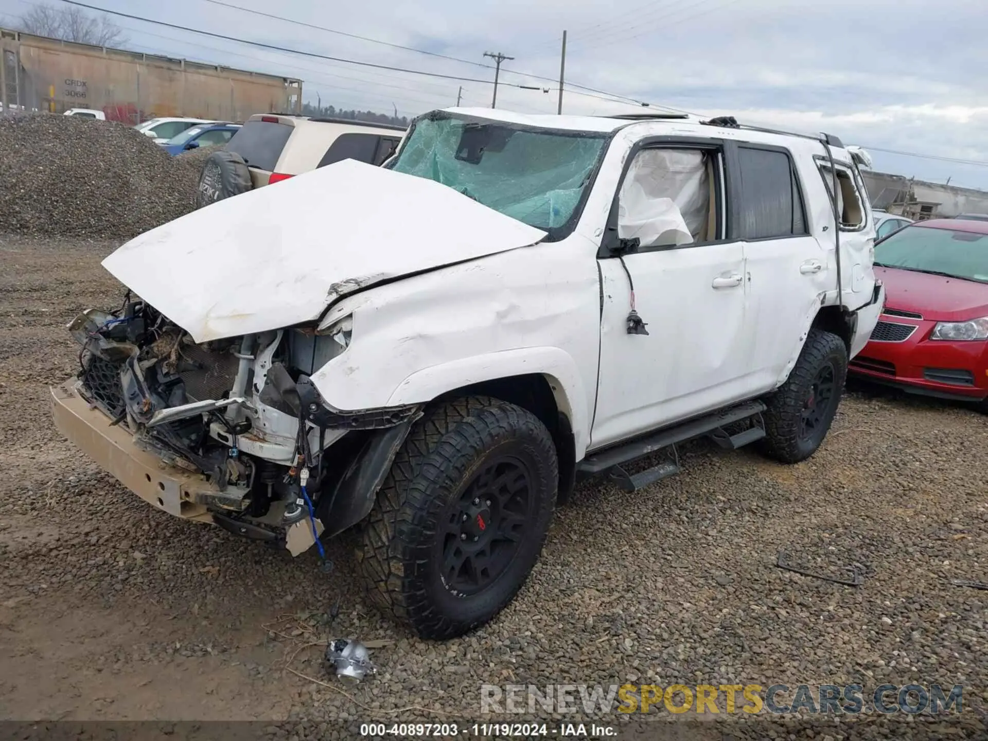 2 Photograph of a damaged car JTEBU5JR1L5761159 TOYOTA 4RUNNER 2020