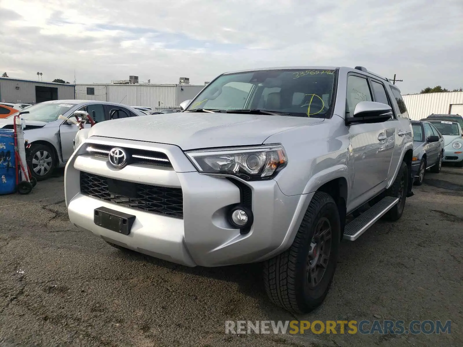 2 Photograph of a damaged car JTEBU5JR1L5763297 TOYOTA 4RUNNER 2020