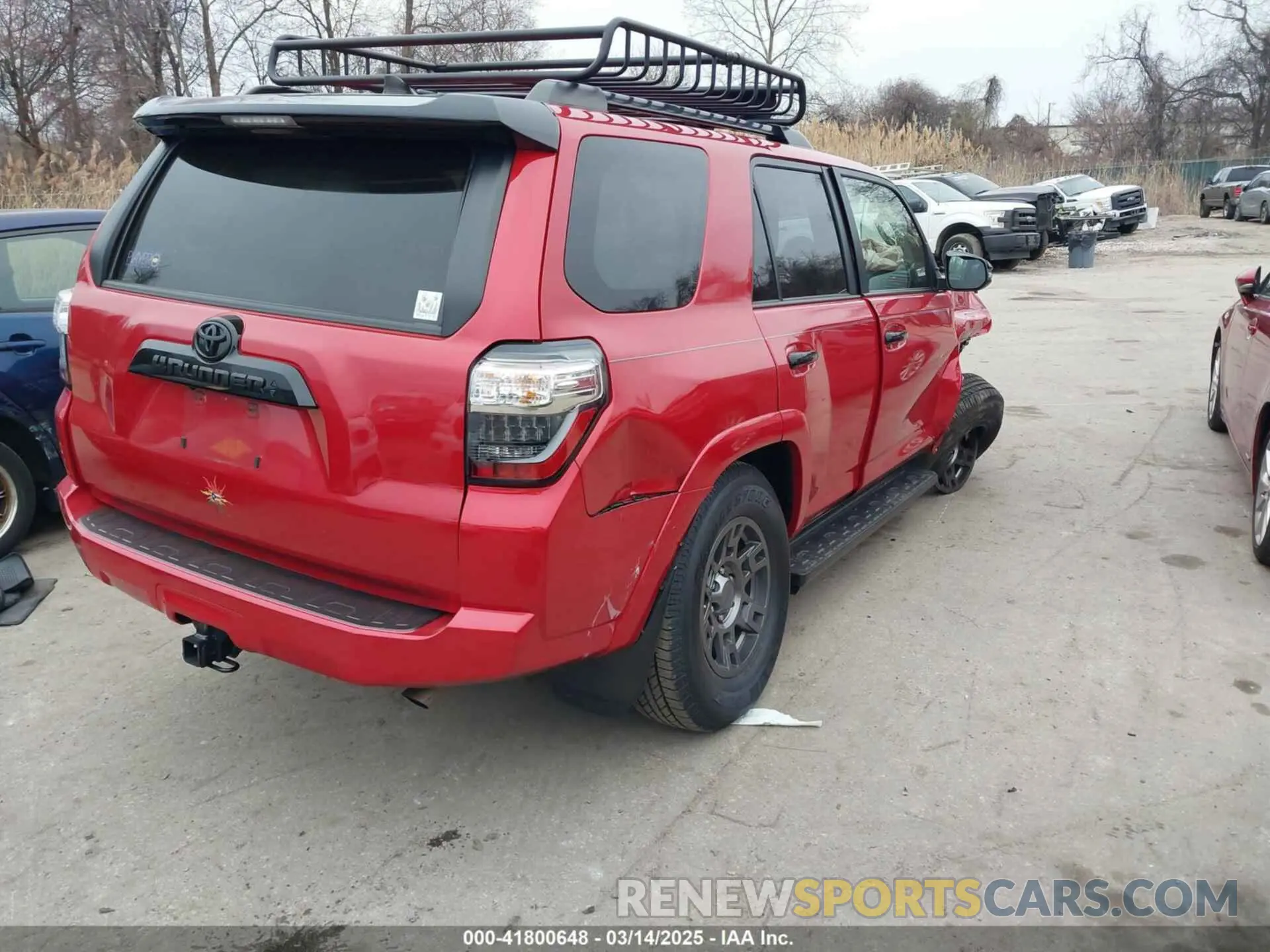 4 Photograph of a damaged car JTEBU5JR1L5783386 TOYOTA 4RUNNER 2020