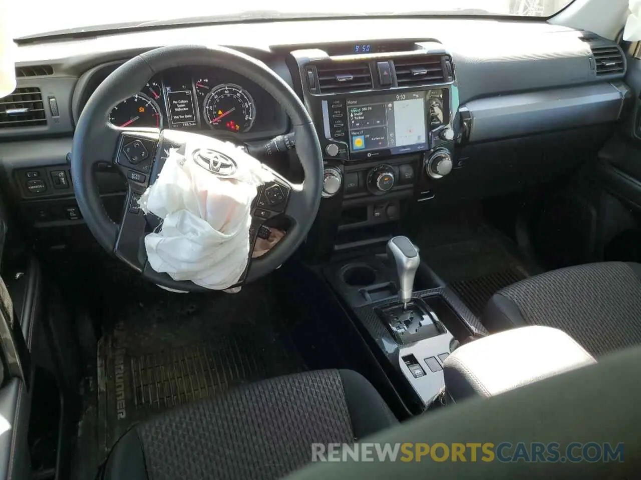 8 Photograph of a damaged car JTEBU5JR1L5833333 TOYOTA 4RUNNER 2020