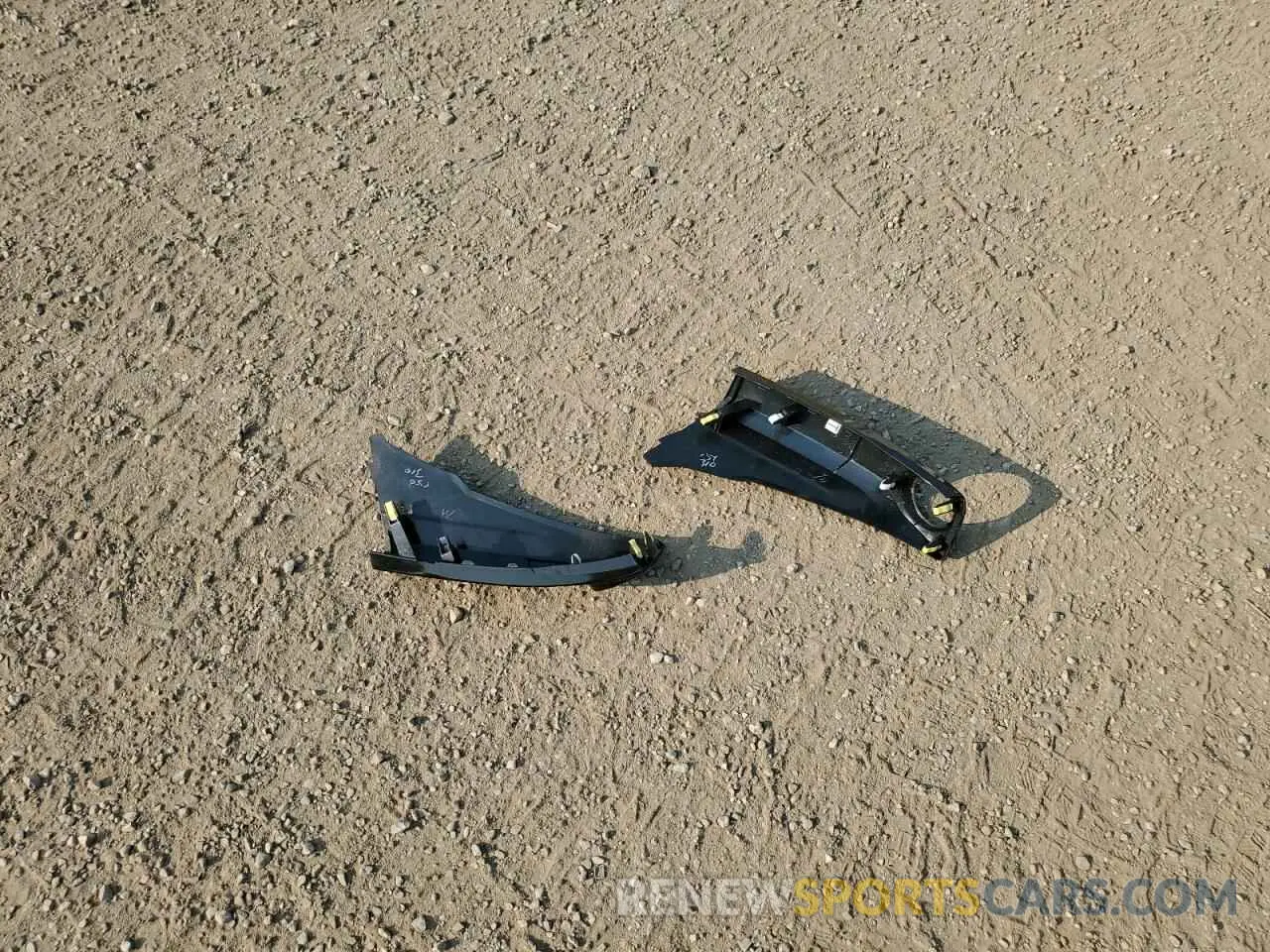 13 Фотография поврежденного автомобиля JTEBU5JR2L5737713 TOYOTA 4RUNNER 2020