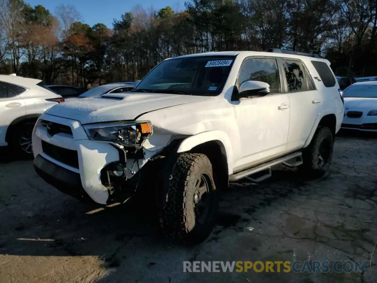 1 Фотография поврежденного автомобиля JTEBU5JR2L5742734 TOYOTA 4RUNNER 2020