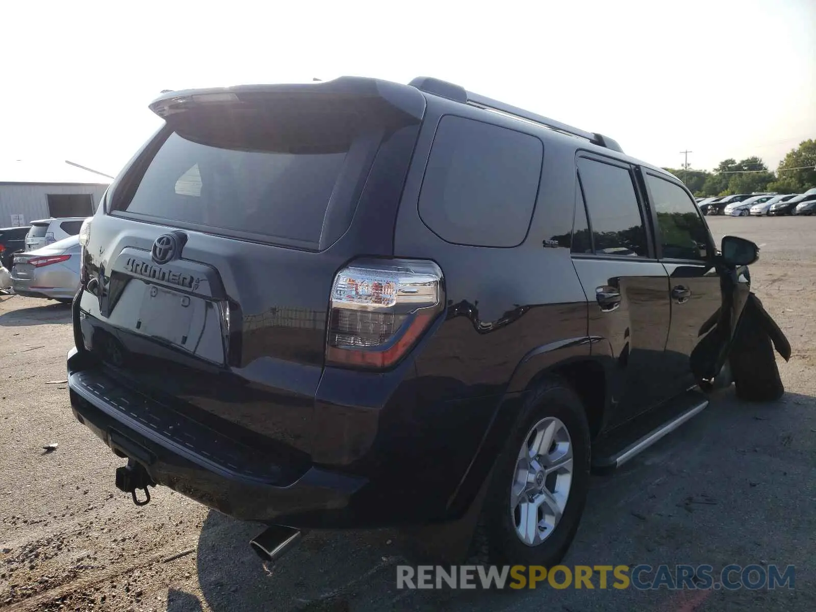 4 Photograph of a damaged car JTEBU5JR2L5768699 TOYOTA 4RUNNER 2020