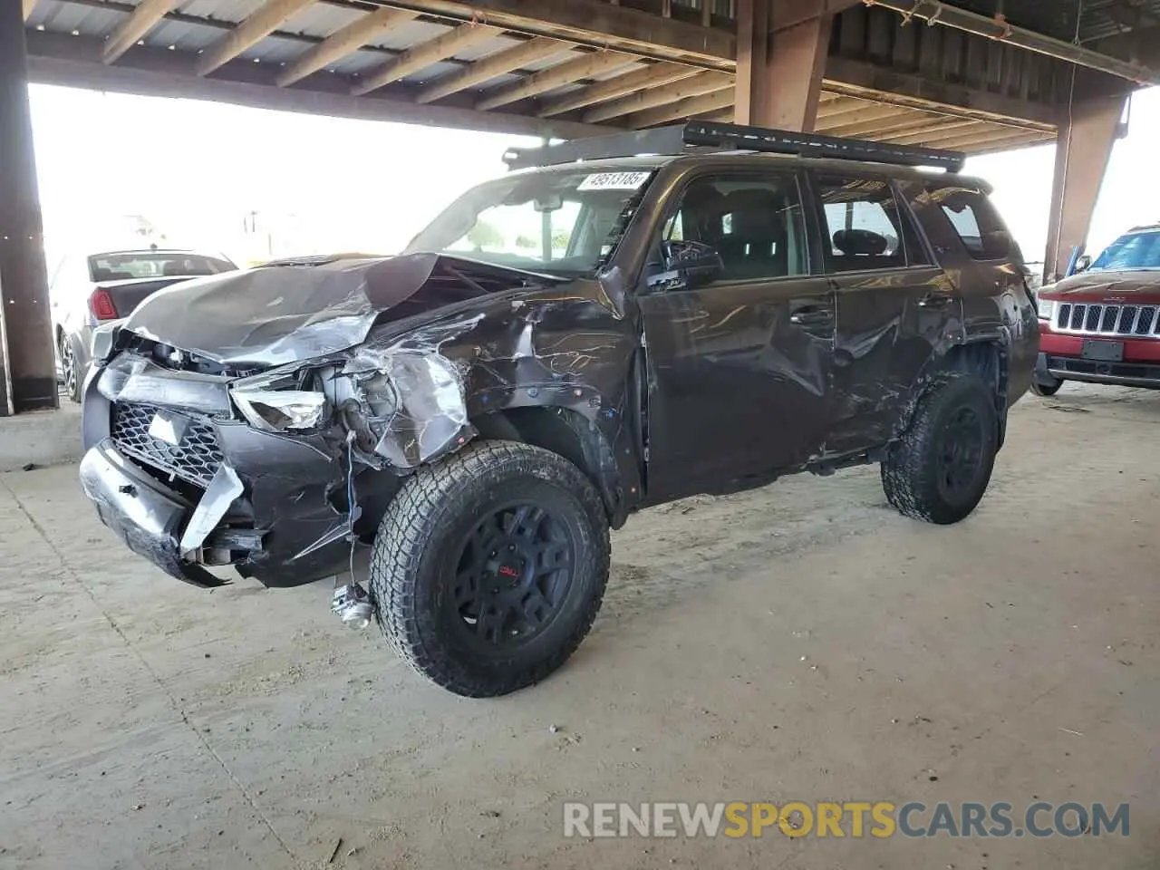 1 Фотография поврежденного автомобиля JTEBU5JR2L5782666 TOYOTA 4RUNNER 2020