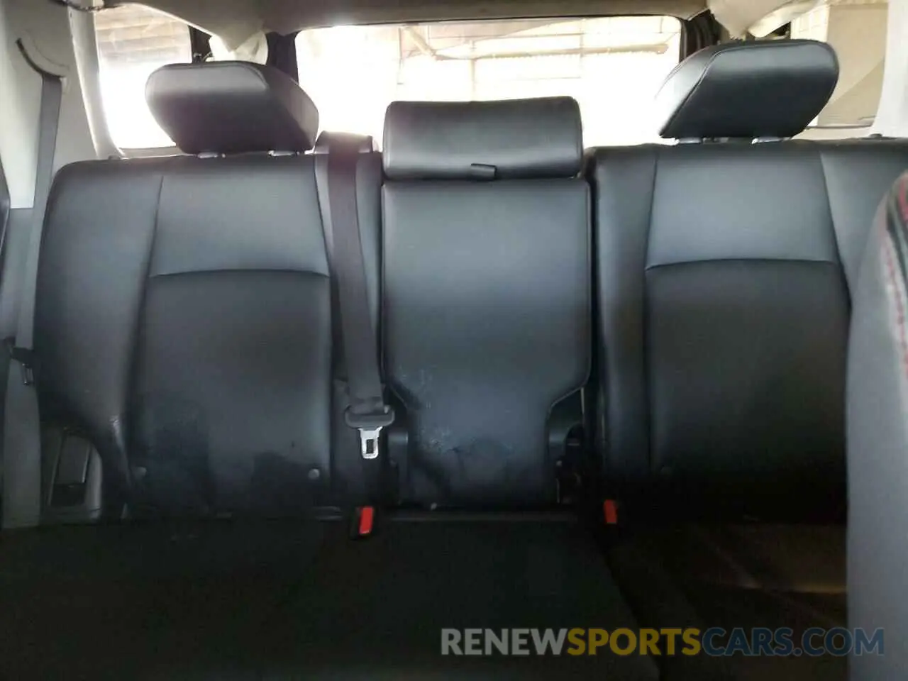 10 Фотография поврежденного автомобиля JTEBU5JR2L5782666 TOYOTA 4RUNNER 2020