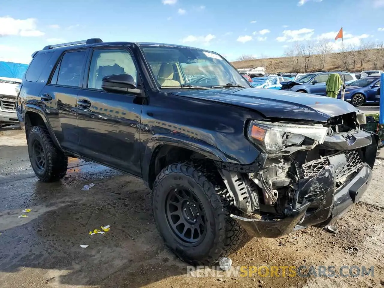 4 Фотография поврежденного автомобиля JTEBU5JR3L5758053 TOYOTA 4RUNNER 2020