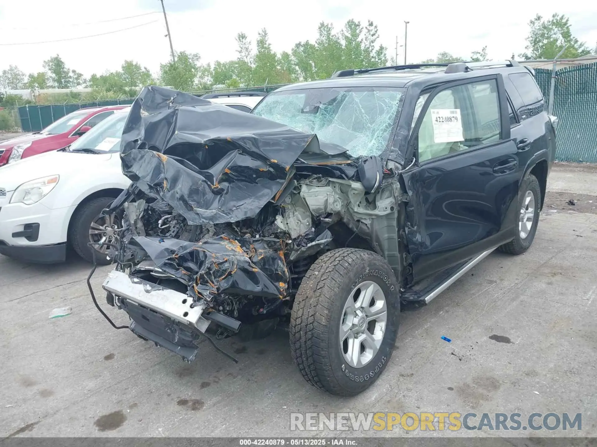 6 Photograph of a damaged car JTEBU5JR3L5790596 TOYOTA 4RUNNER 2020