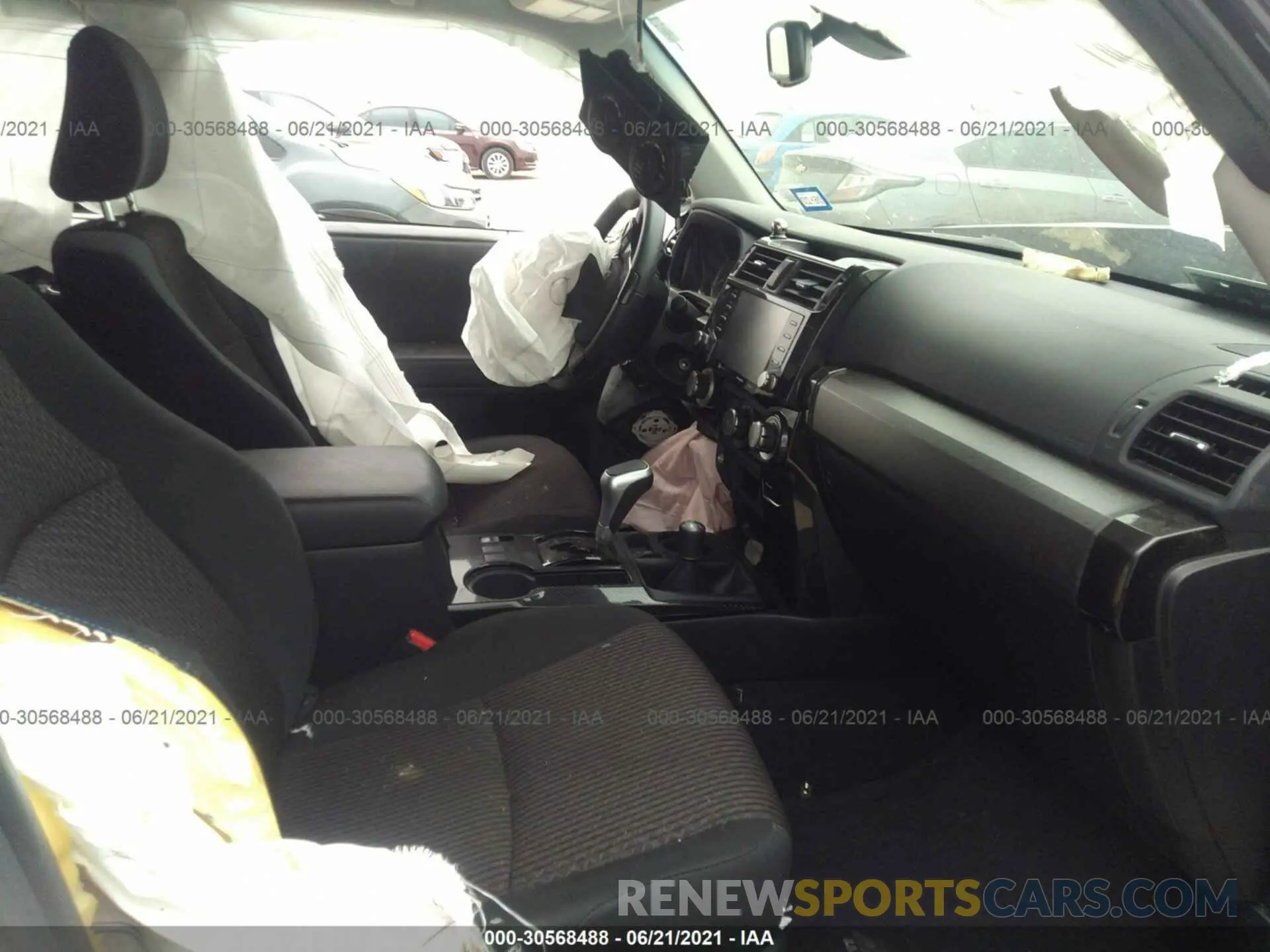 5 Фотография поврежденного автомобиля JTEBU5JR3L5795538 TOYOTA 4RUNNER 2020