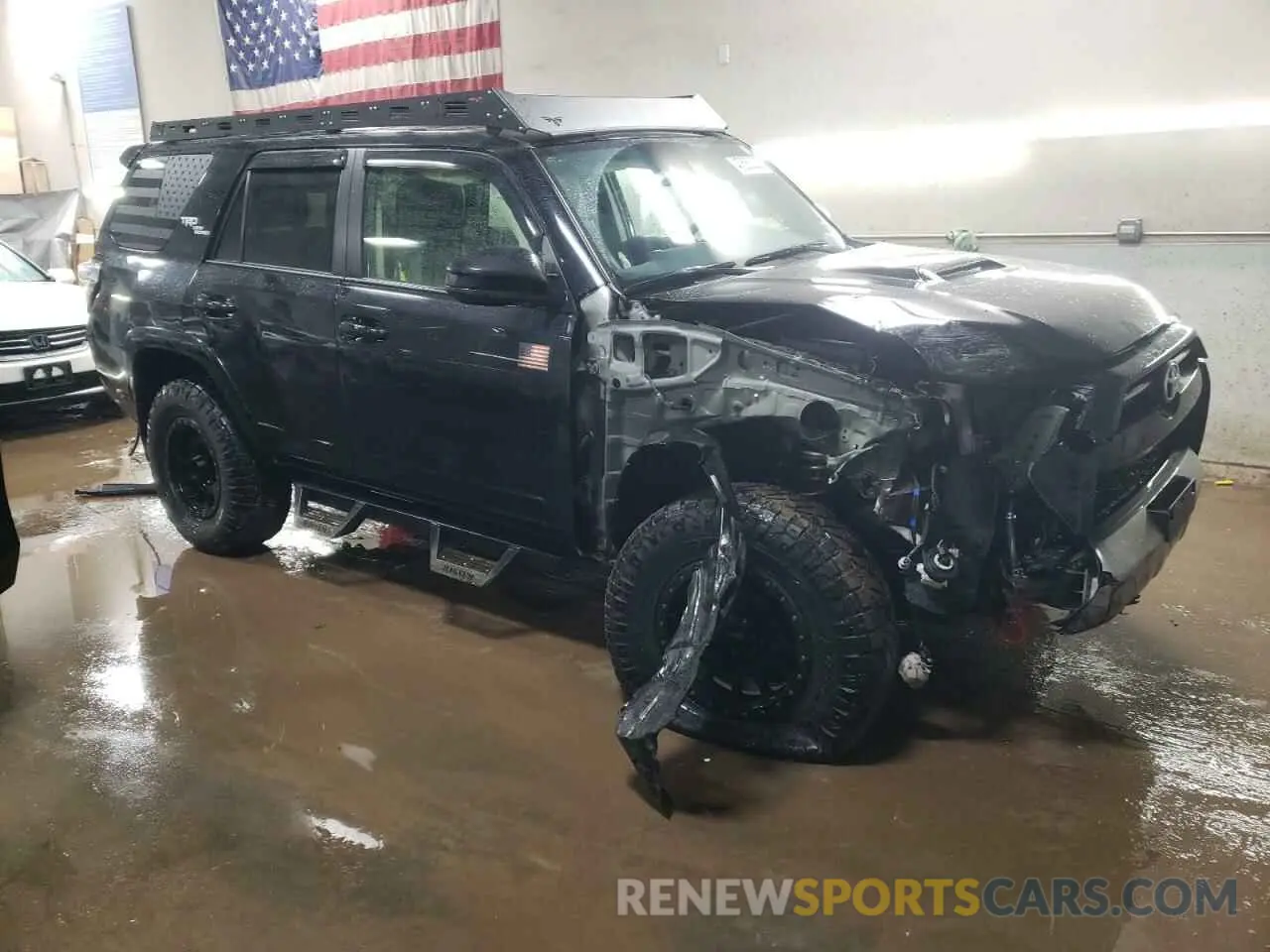 4 Photograph of a damaged car JTEBU5JR3L5815481 TOYOTA 4RUNNER 2020