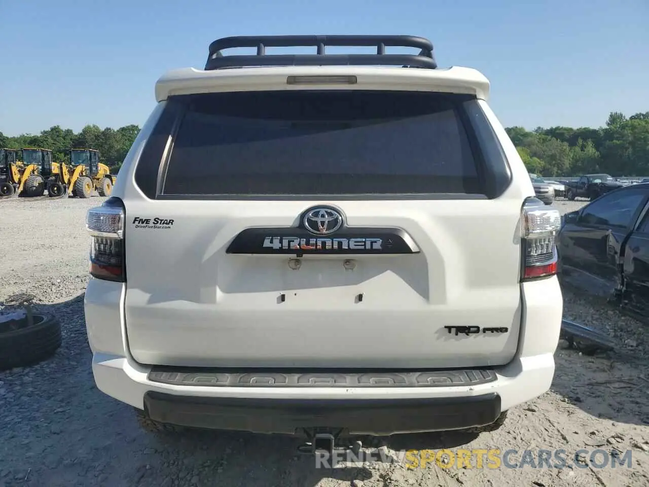 6 Photograph of a damaged car JTEBU5JR3L5825735 TOYOTA 4RUNNER 2020