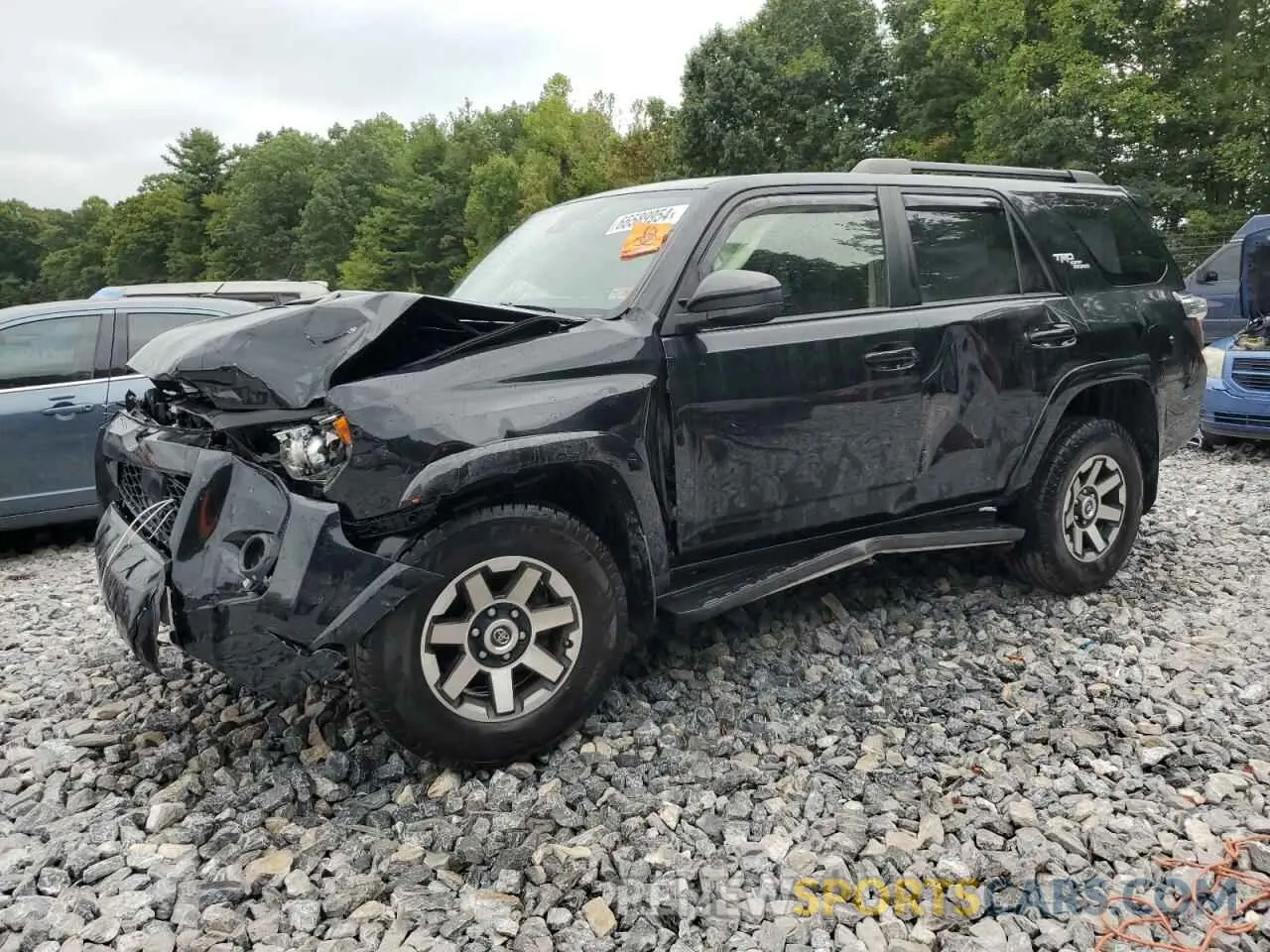 1 Фотография поврежденного автомобиля JTEBU5JR4L5782815 TOYOTA 4RUNNER 2020