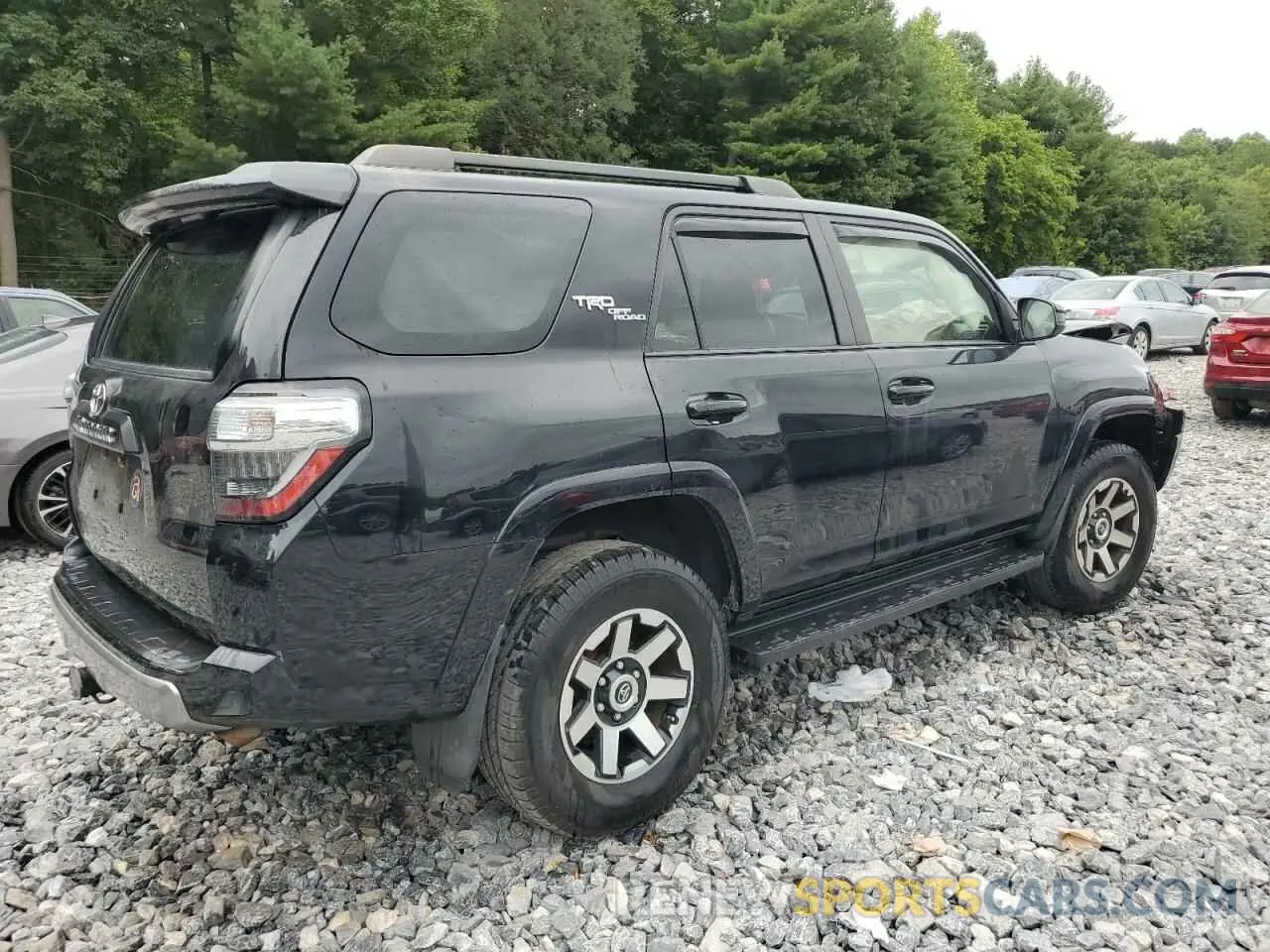 3 Фотография поврежденного автомобиля JTEBU5JR4L5782815 TOYOTA 4RUNNER 2020