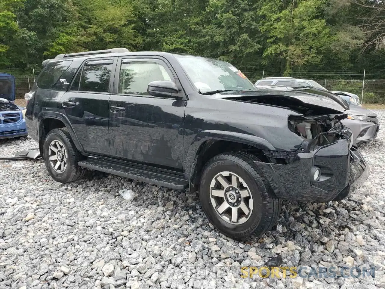4 Фотография поврежденного автомобиля JTEBU5JR4L5782815 TOYOTA 4RUNNER 2020