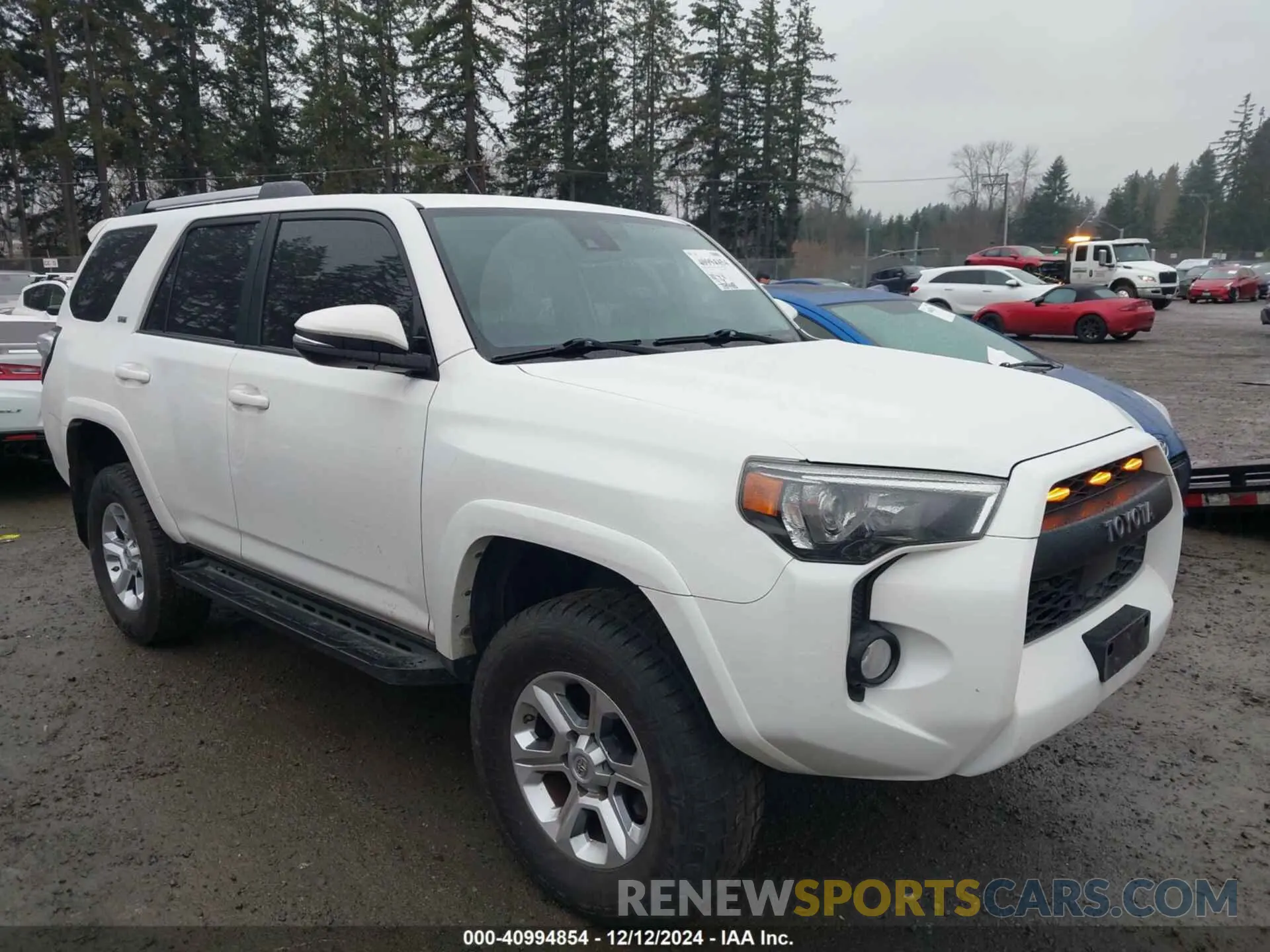 1 Фотография поврежденного автомобиля JTEBU5JR4L5793183 TOYOTA 4RUNNER 2020