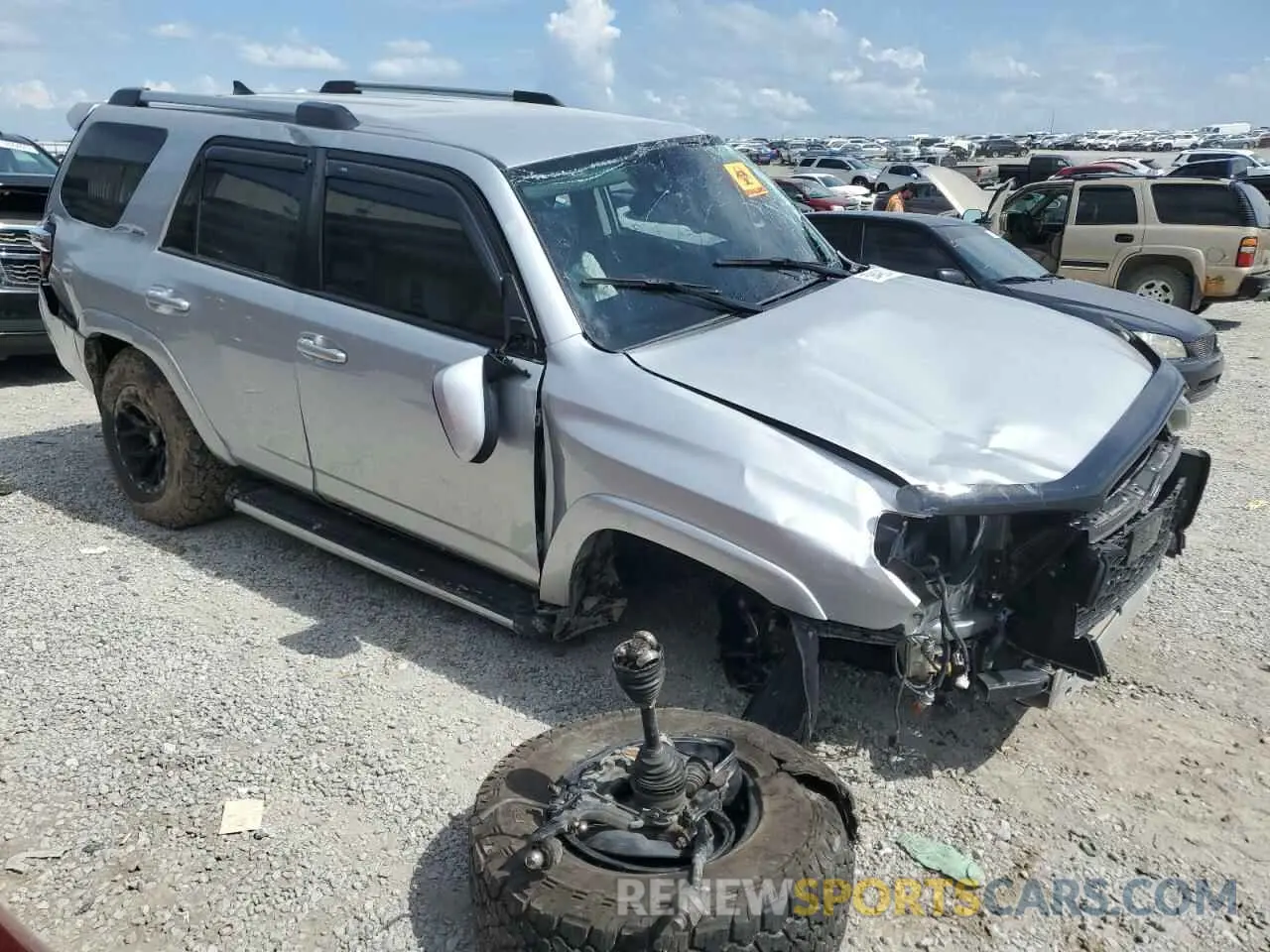 4 Фотография поврежденного автомобиля JTEBU5JR4L5793992 TOYOTA 4RUNNER 2020