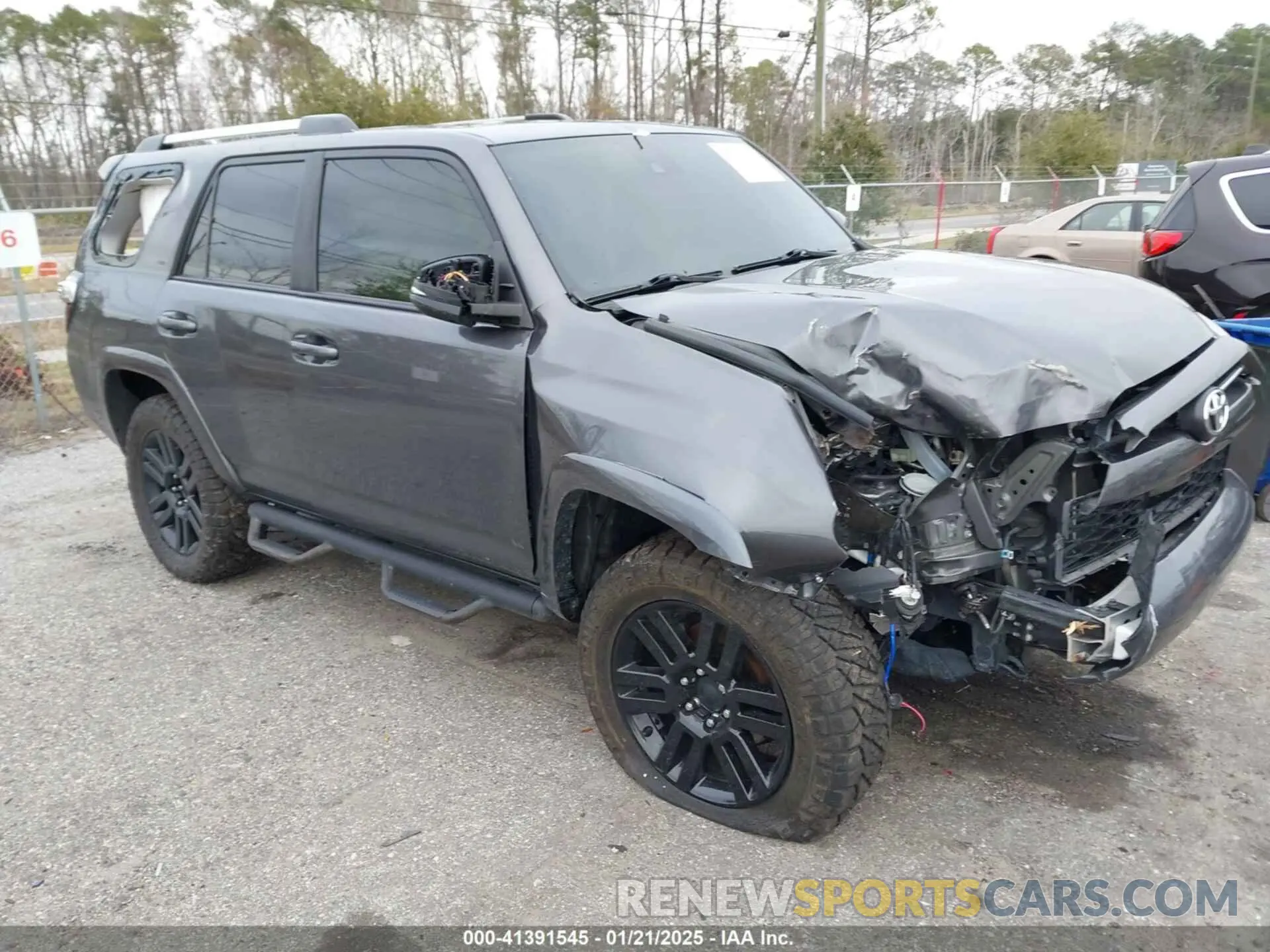 1 Фотография поврежденного автомобиля JTEBU5JR4L5795726 TOYOTA 4RUNNER 2020