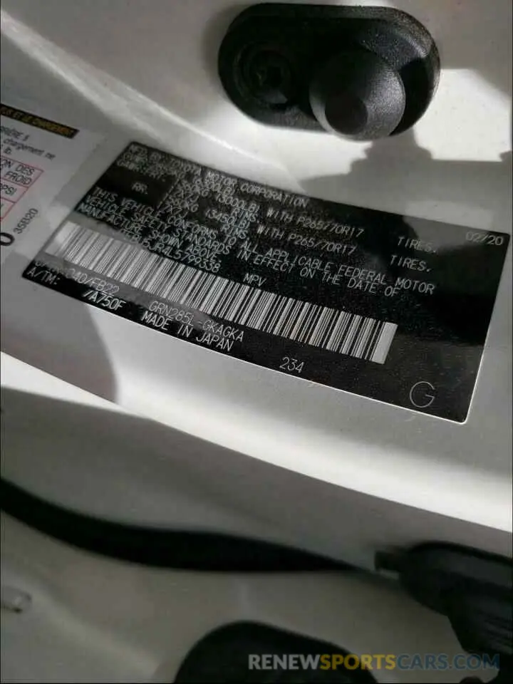10 Photograph of a damaged car JTEBU5JR4L5799338 TOYOTA 4RUNNER 2020