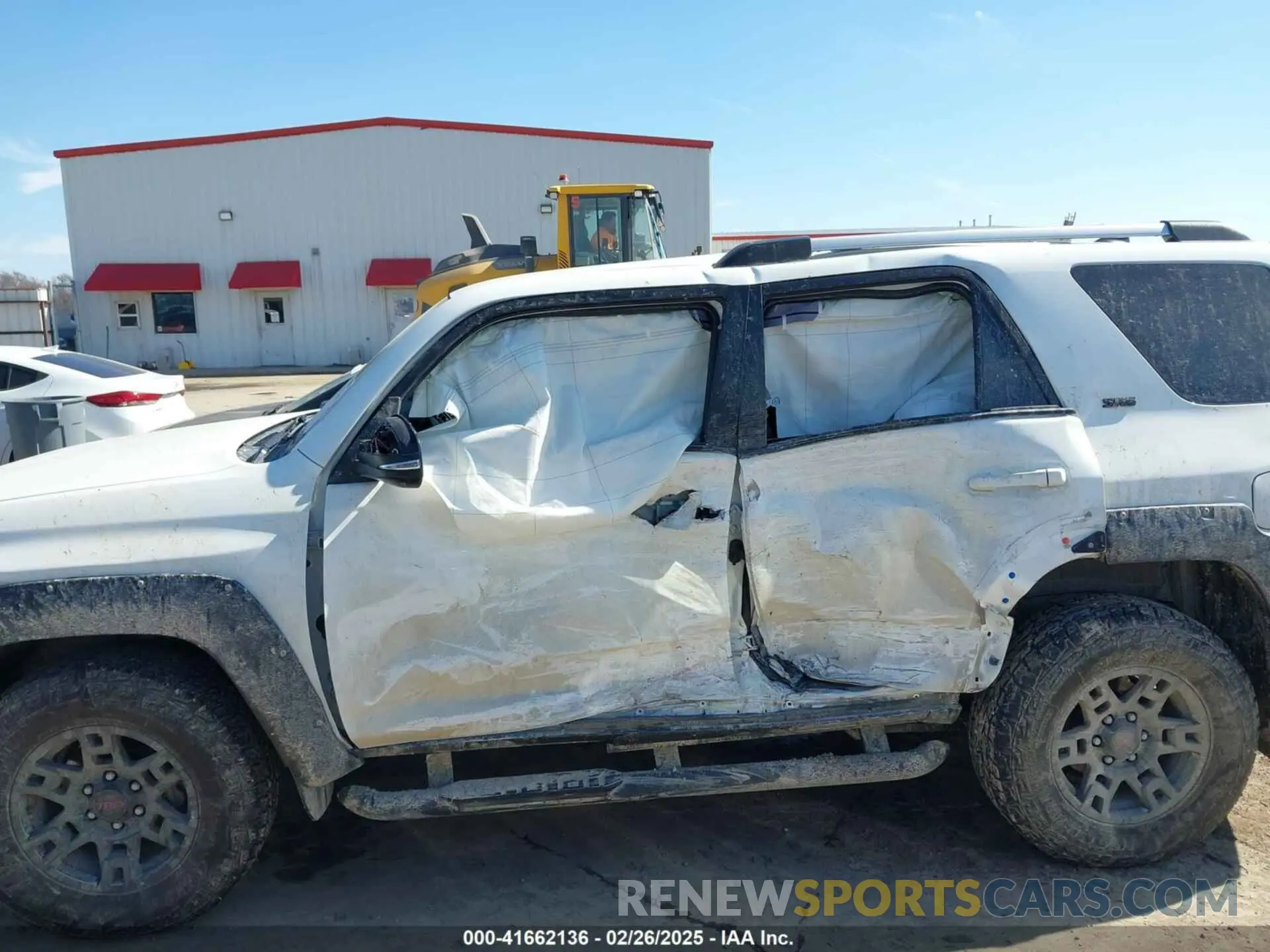 14 Photograph of a damaged car JTEBU5JR4L5821340 TOYOTA 4RUNNER 2020