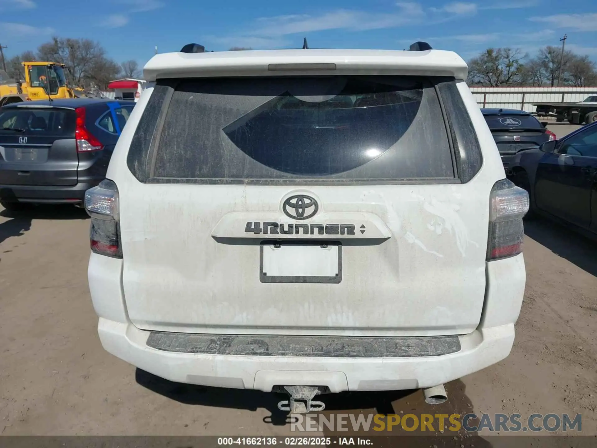 16 Photograph of a damaged car JTEBU5JR4L5821340 TOYOTA 4RUNNER 2020