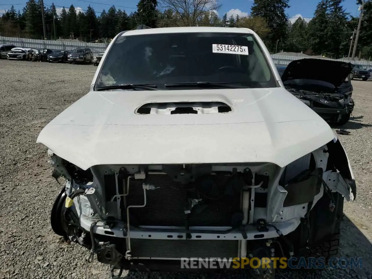 5 Photograph of a damaged car JTEBU5JR5L5742386 TOYOTA 4RUNNER 2020