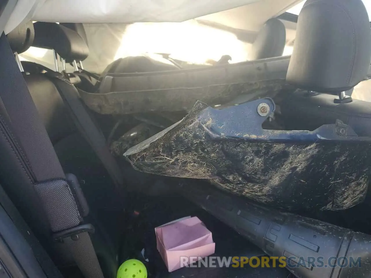 11 Photograph of a damaged car JTEBU5JR5L5742937 TOYOTA 4RUNNER 2020