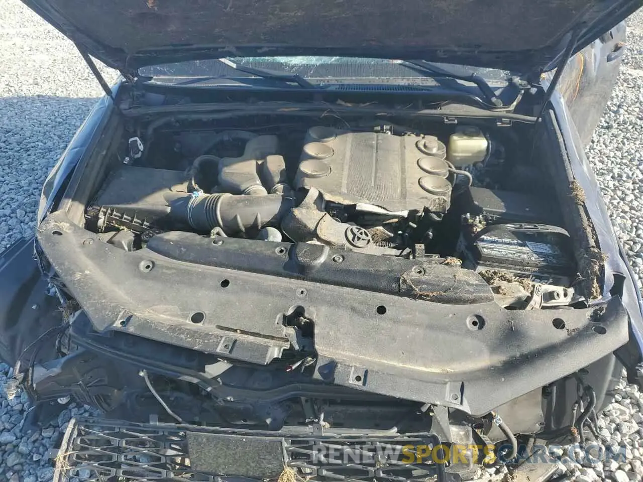 12 Photograph of a damaged car JTEBU5JR5L5742937 TOYOTA 4RUNNER 2020
