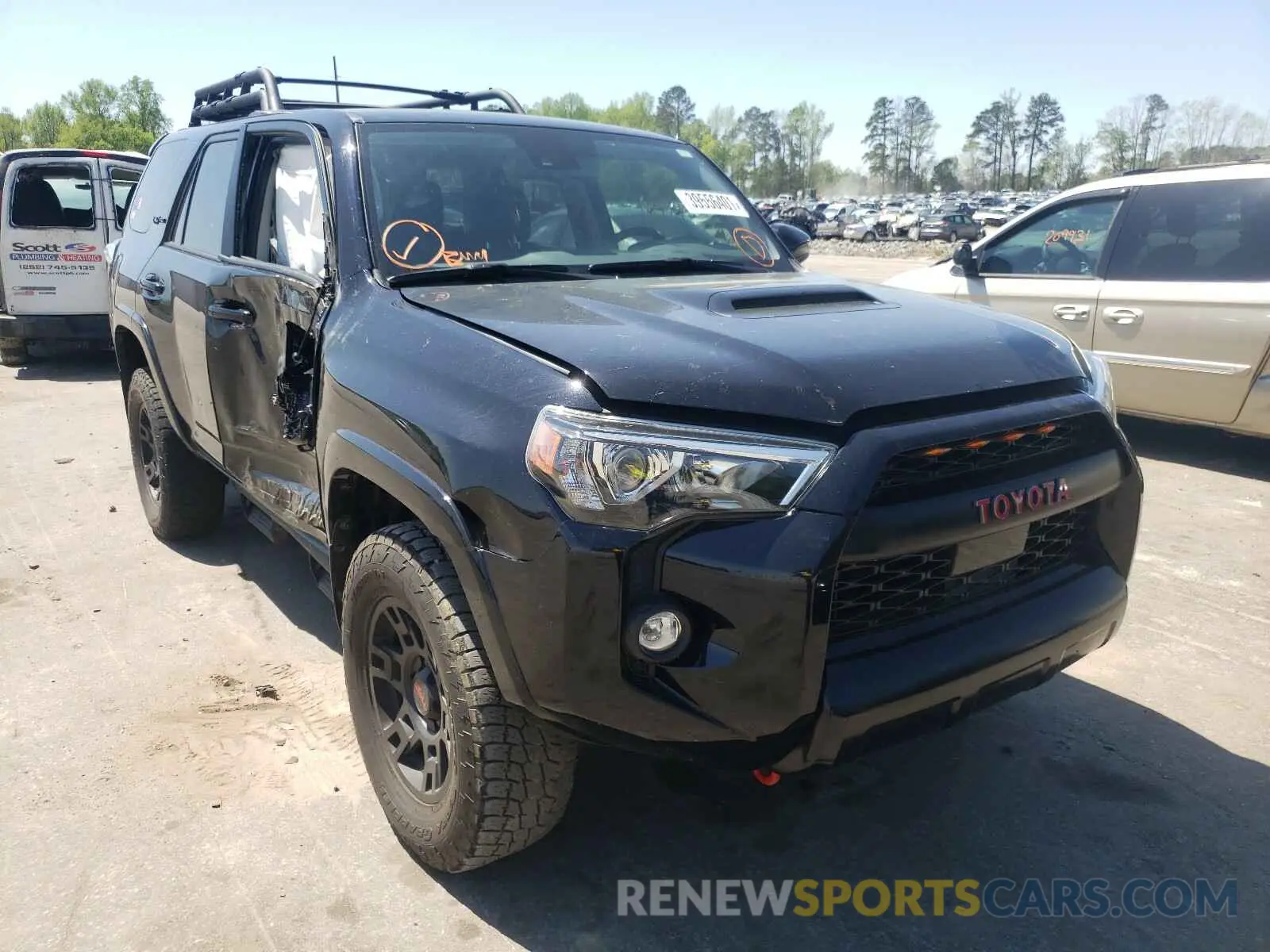 1 Photograph of a damaged car JTEBU5JR5L5765358 TOYOTA 4RUNNER 2020