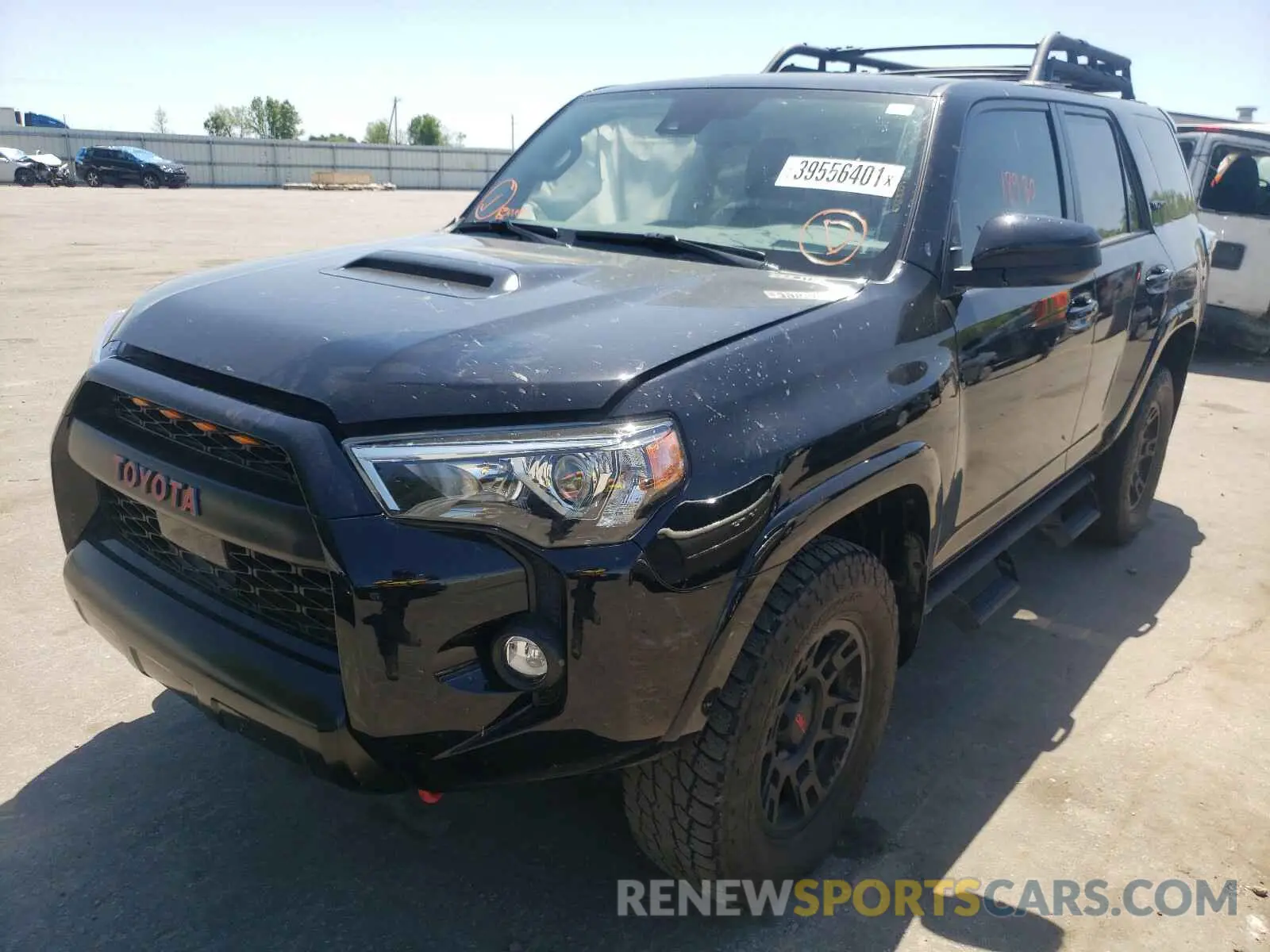 2 Photograph of a damaged car JTEBU5JR5L5765358 TOYOTA 4RUNNER 2020
