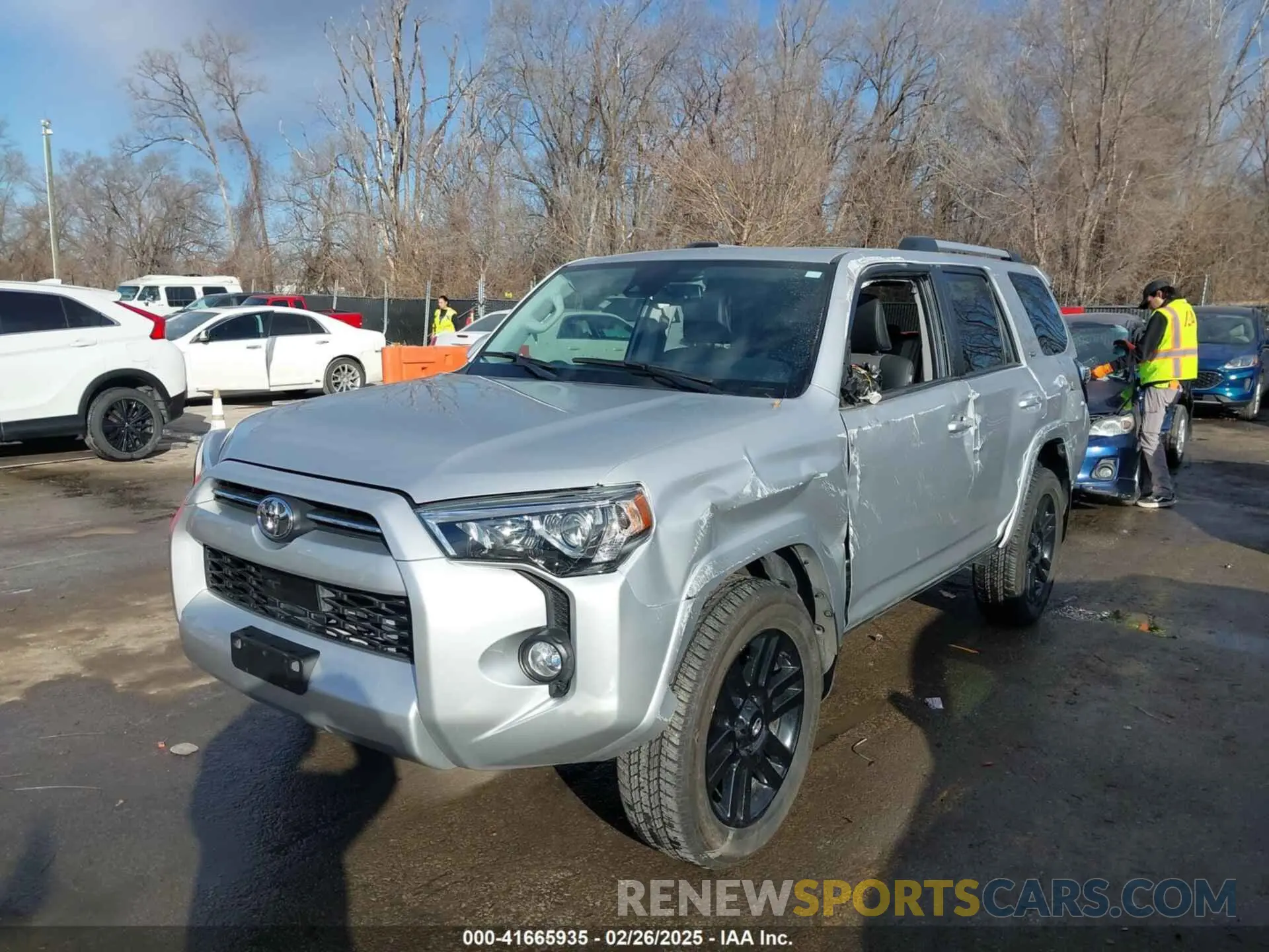6 Photograph of a damaged car JTEBU5JR5L5767417 TOYOTA 4RUNNER 2020