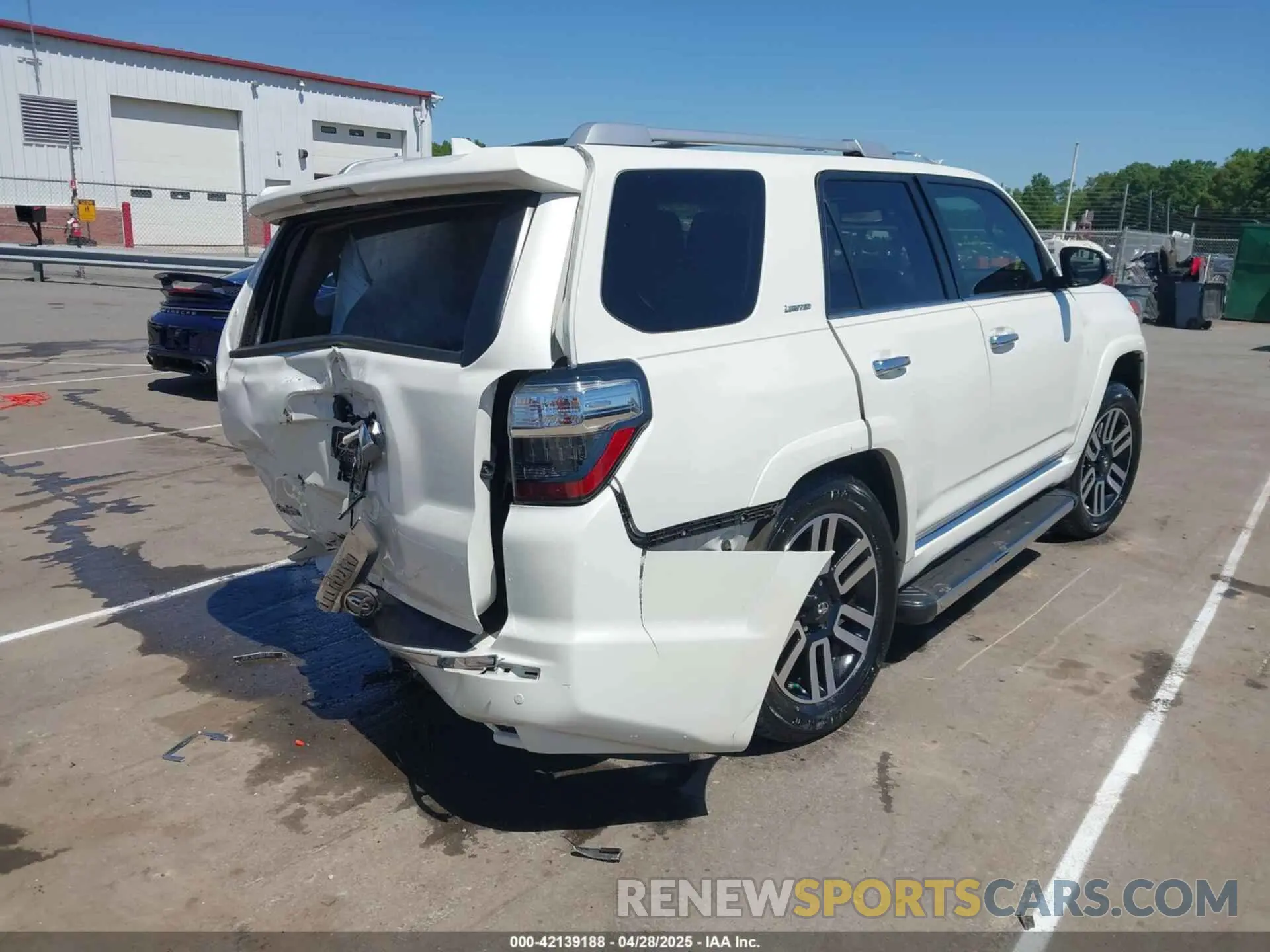 4 Фотография поврежденного автомобиля JTEBU5JR5L5779552 TOYOTA 4RUNNER 2020