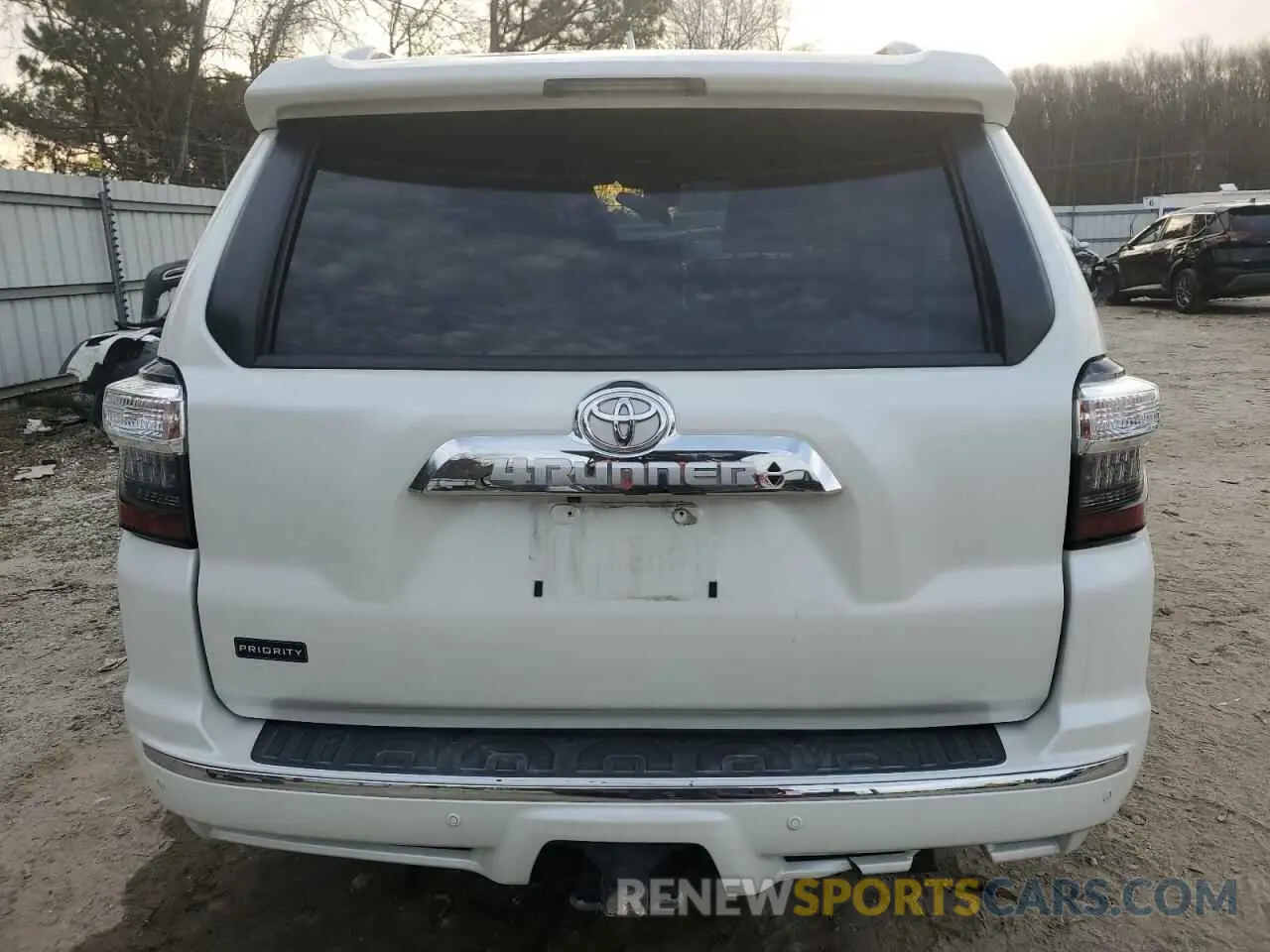 6 Photograph of a damaged car JTEBU5JR5L5816065 TOYOTA 4RUNNER 2020