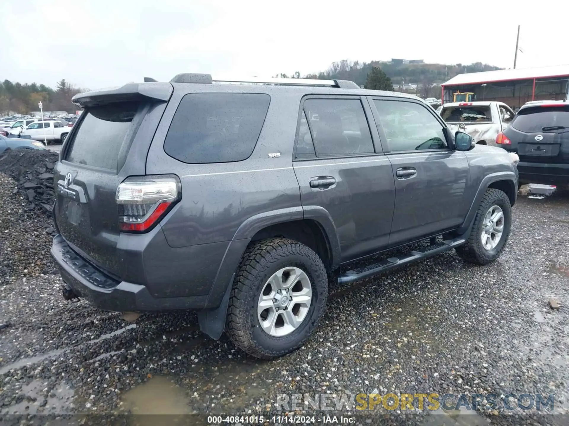 4 Фотография поврежденного автомобиля JTEBU5JR6L5829679 TOYOTA 4RUNNER 2020