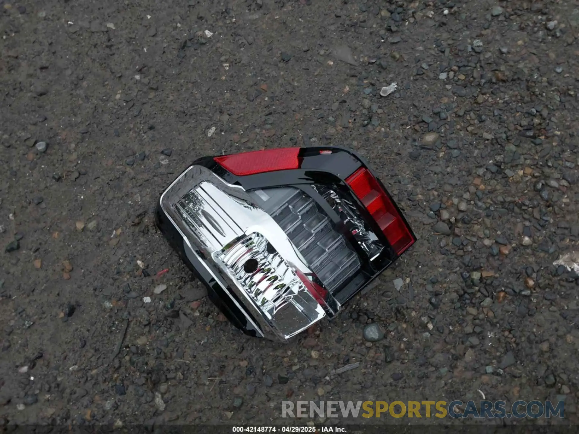 12 Photograph of a damaged car JTEBU5JR7L5737772 TOYOTA 4RUNNER 2020