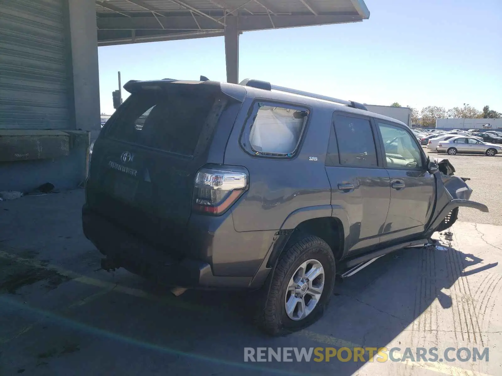 4 Photograph of a damaged car JTEBU5JR7L5779777 TOYOTA 4RUNNER 2020