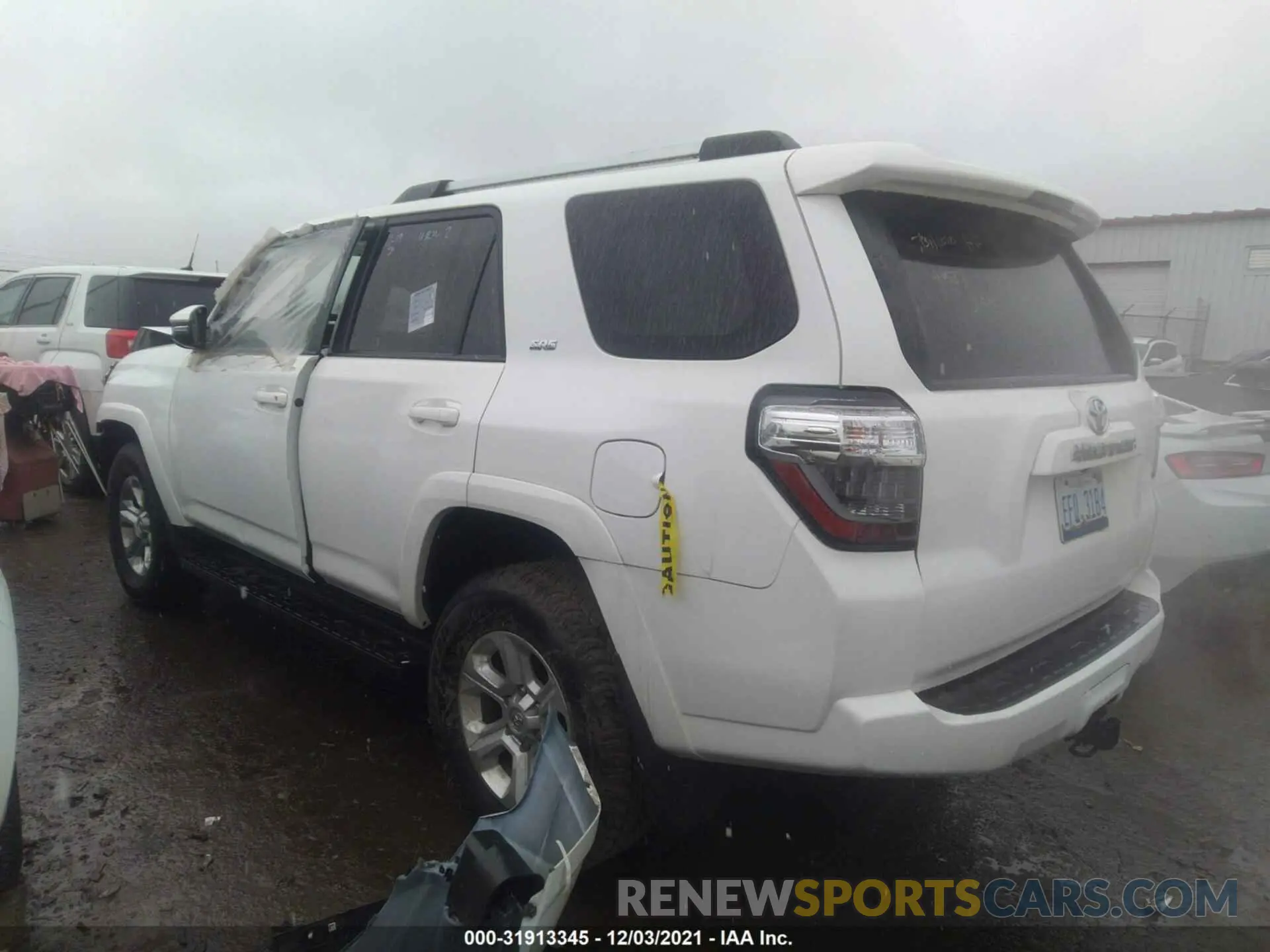 3 Photograph of a damaged car JTEBU5JR7L5799589 TOYOTA 4RUNNER 2020