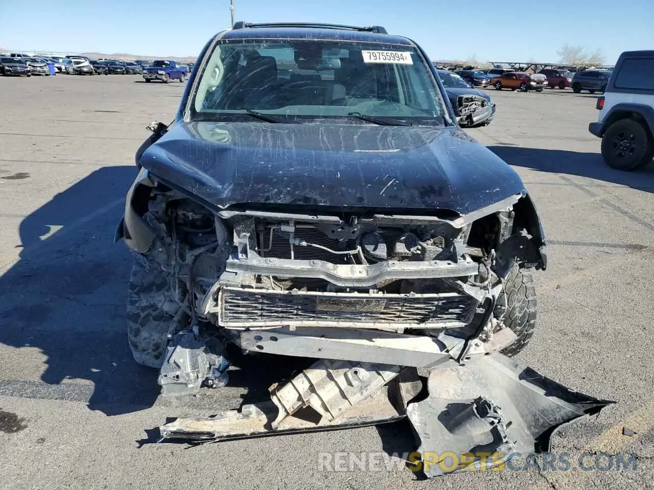 5 Фотография поврежденного автомобиля JTEBU5JR8L5760607 TOYOTA 4RUNNER 2020