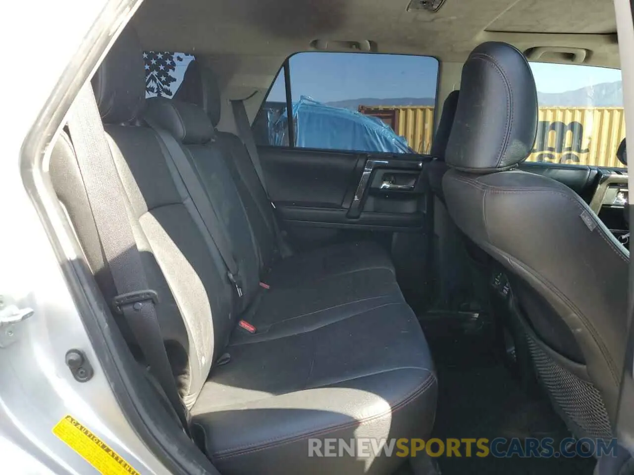 11 Фотография поврежденного автомобиля JTEBU5JR8L5761854 TOYOTA 4RUNNER 2020
