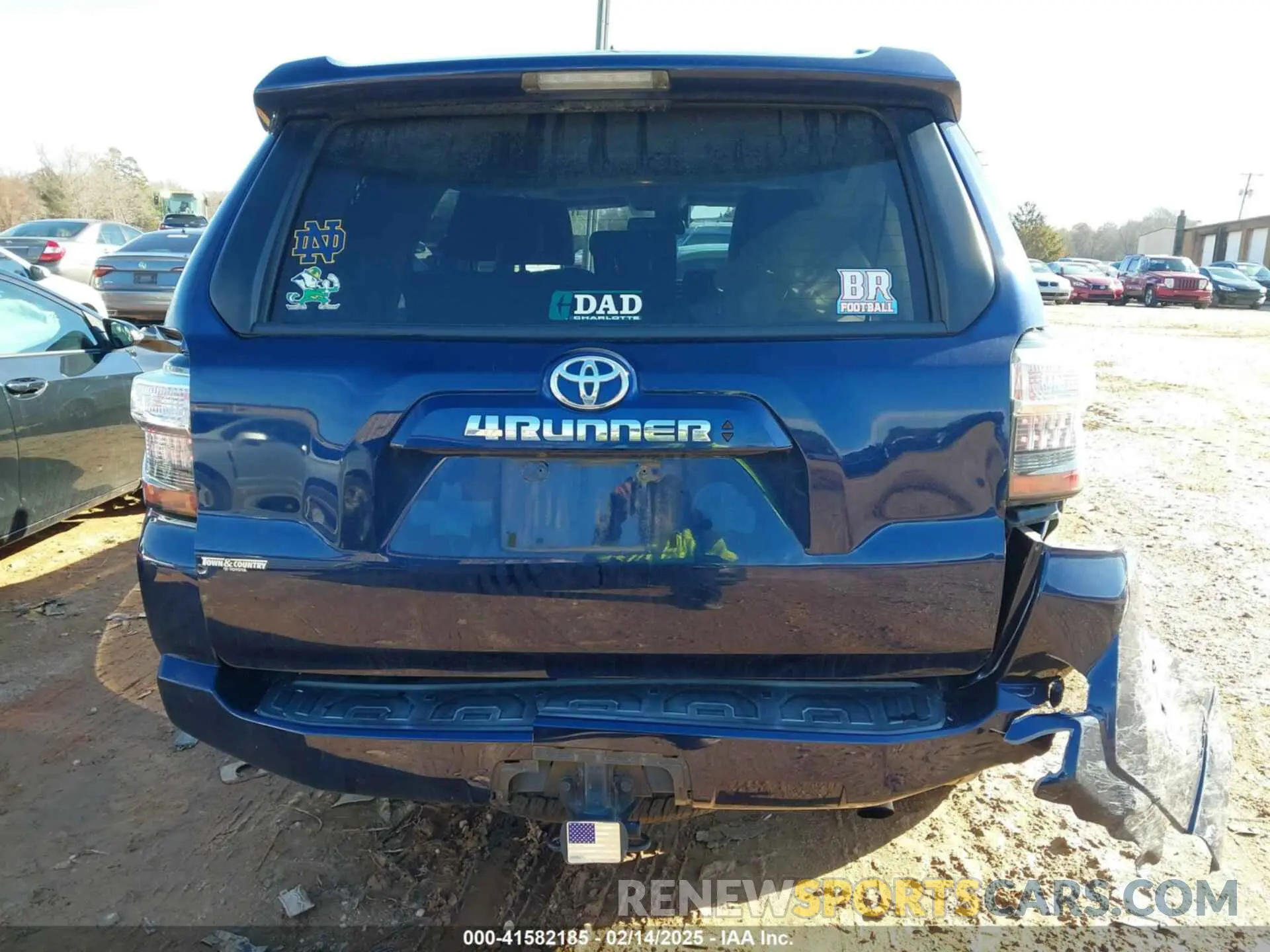 16 Photograph of a damaged car JTEBU5JR8L5777990 TOYOTA 4RUNNER 2020