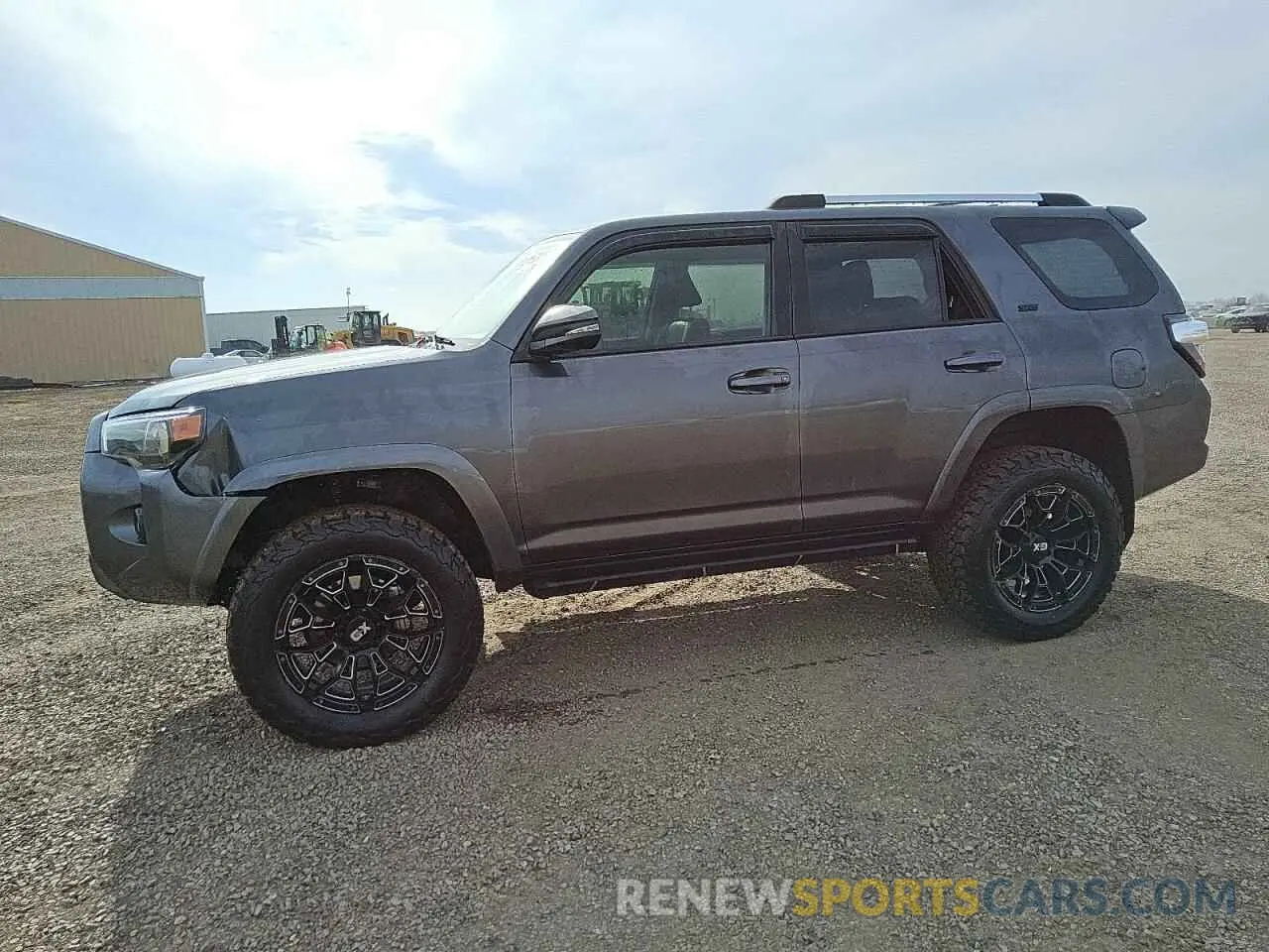 1 Photograph of a damaged car JTEBU5JR8L5831112 TOYOTA 4RUNNER 2020