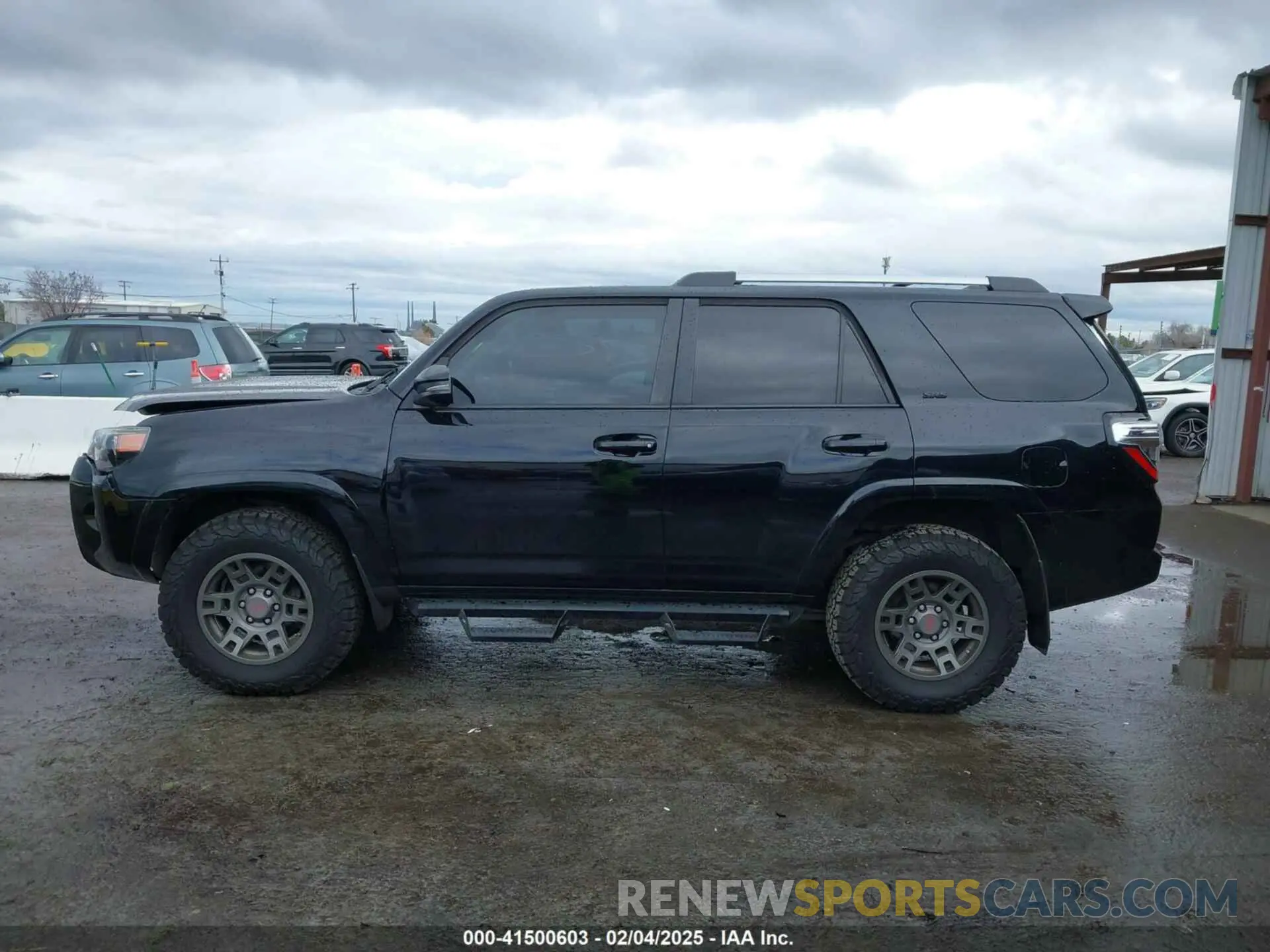 15 Фотография поврежденного автомобиля JTEBU5JR9L5745422 TOYOTA 4RUNNER 2020