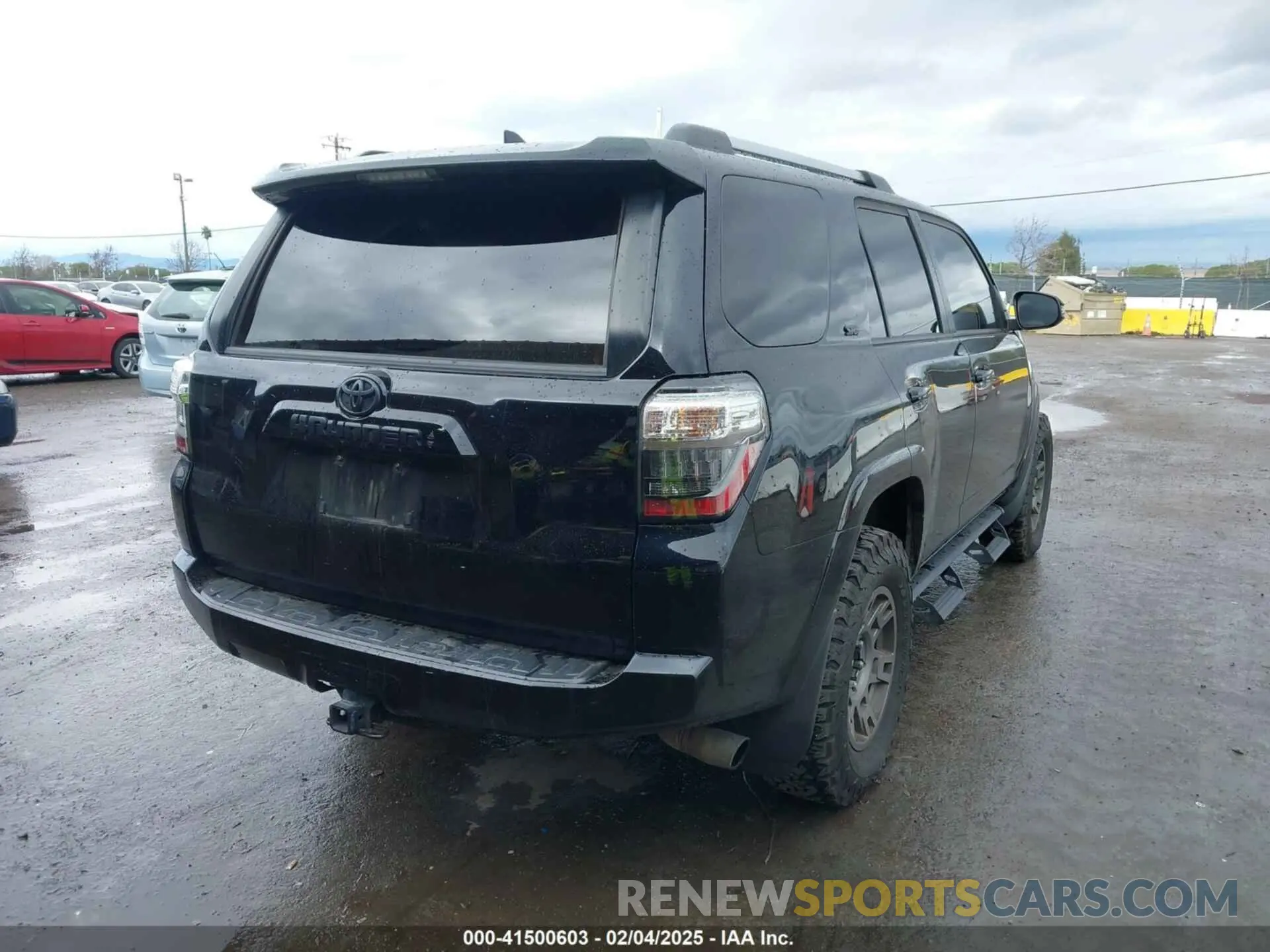 4 Фотография поврежденного автомобиля JTEBU5JR9L5745422 TOYOTA 4RUNNER 2020
